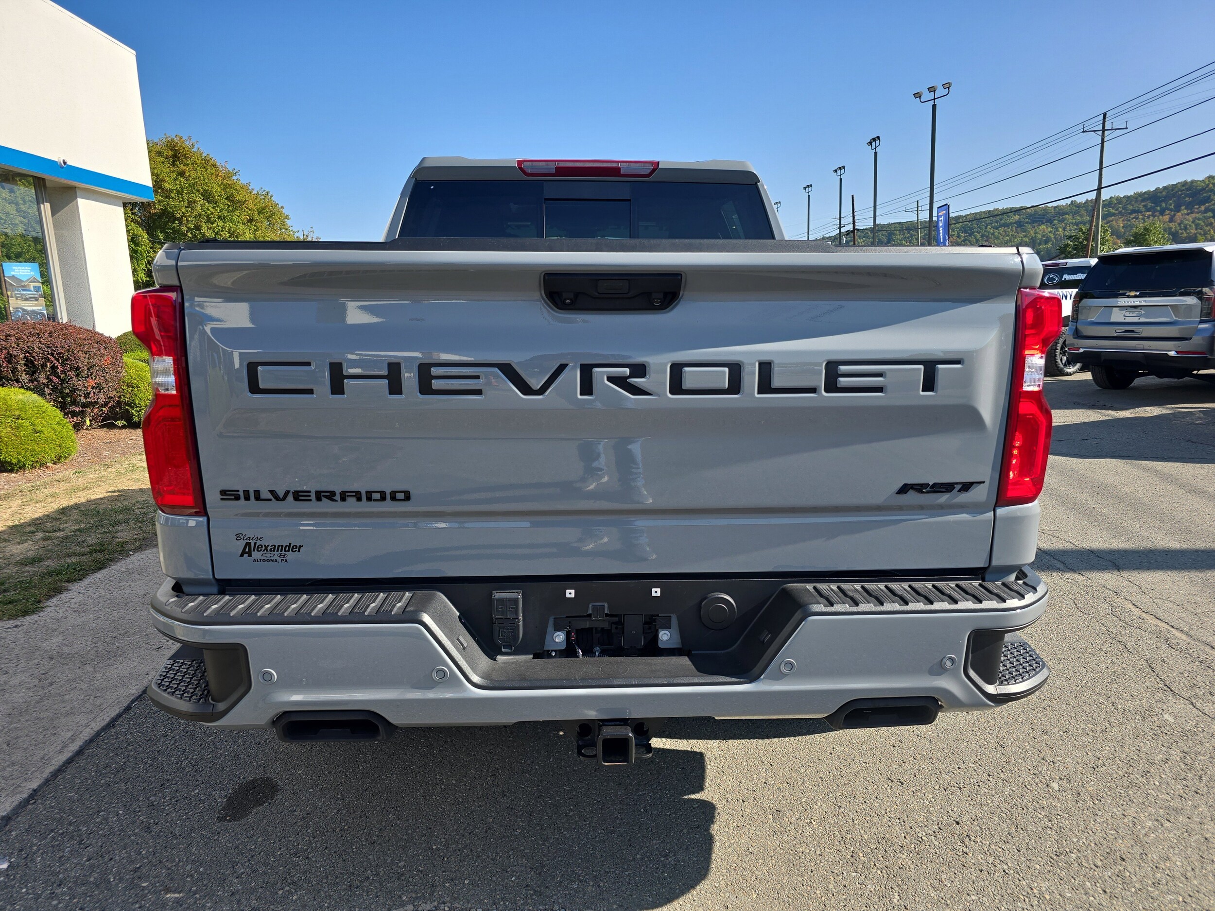 2024 Chevrolet Silverado 1500 RST photo 4
