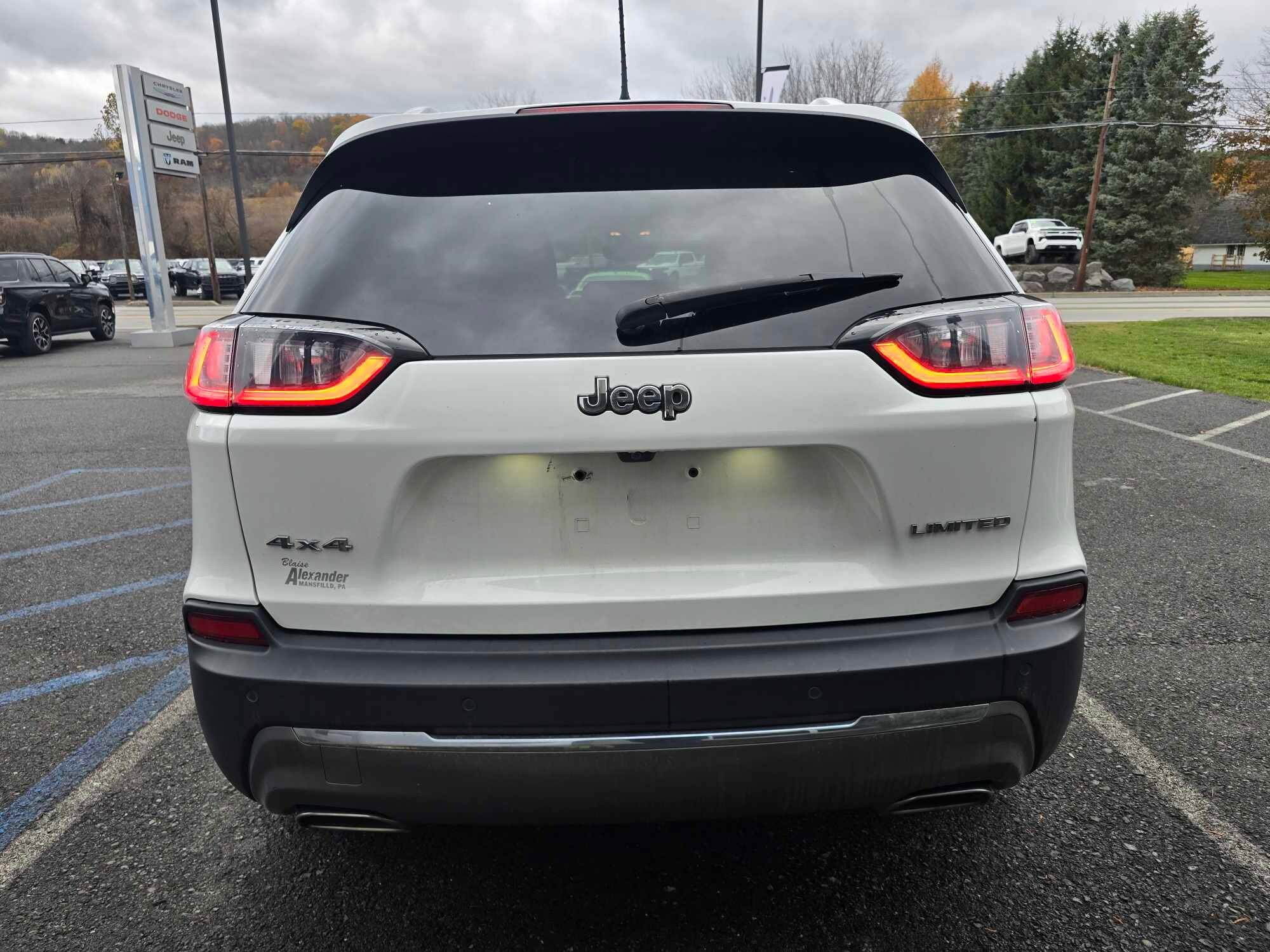 2019 Jeep Cherokee Limited photo 3