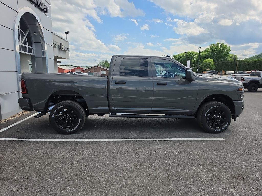 New 2026 Ram 2500 BLACK EXPRESS CREW CAB 4X4 6'4 BOX Pickup