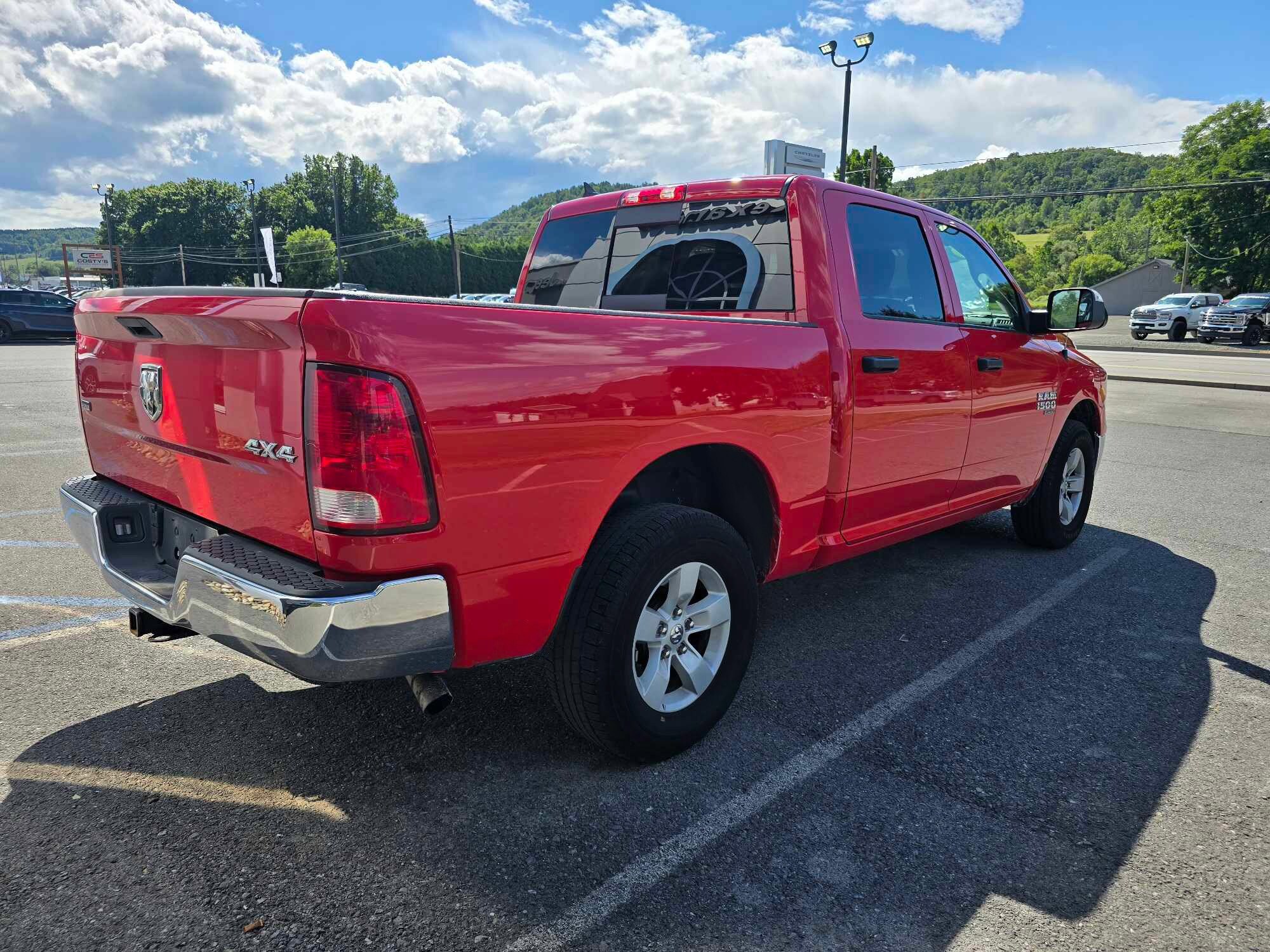 2023 Ram 1500 Classic SLT photo 3