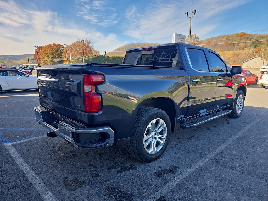 Used 2022 Chevrolet Silverado 1500 LTZ Truck Crew Cab