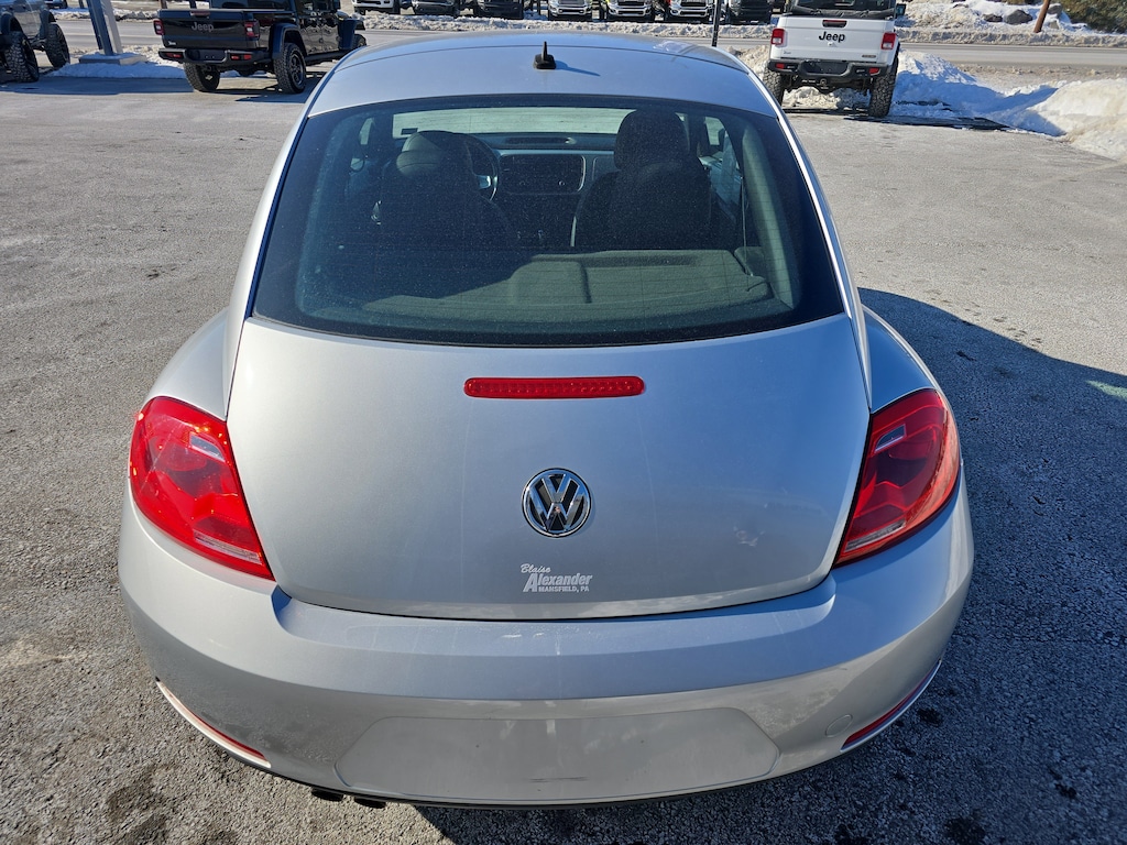 Used 2012 Volkswagen Beetle 2.5L Hatchback