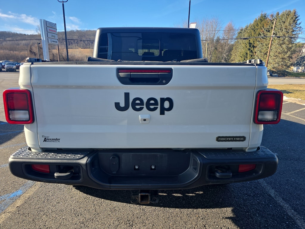 Used 2021 Jeep Gladiator Sport Truck Crew Cab