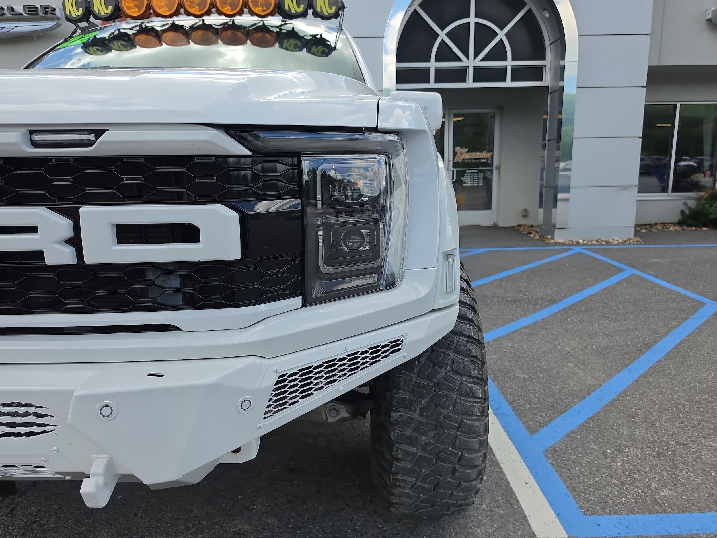 2022 Ford F-150 Raptor - Photo 10