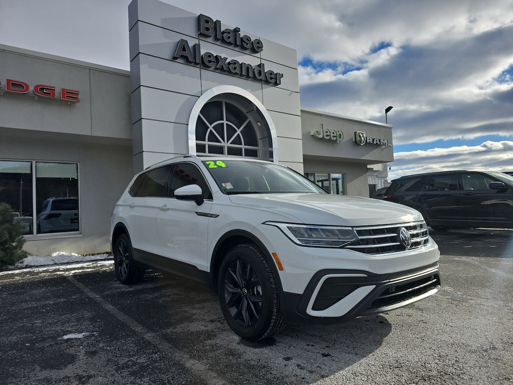 Used 2024 Volkswagen Tiguan 2.0T SE SUV