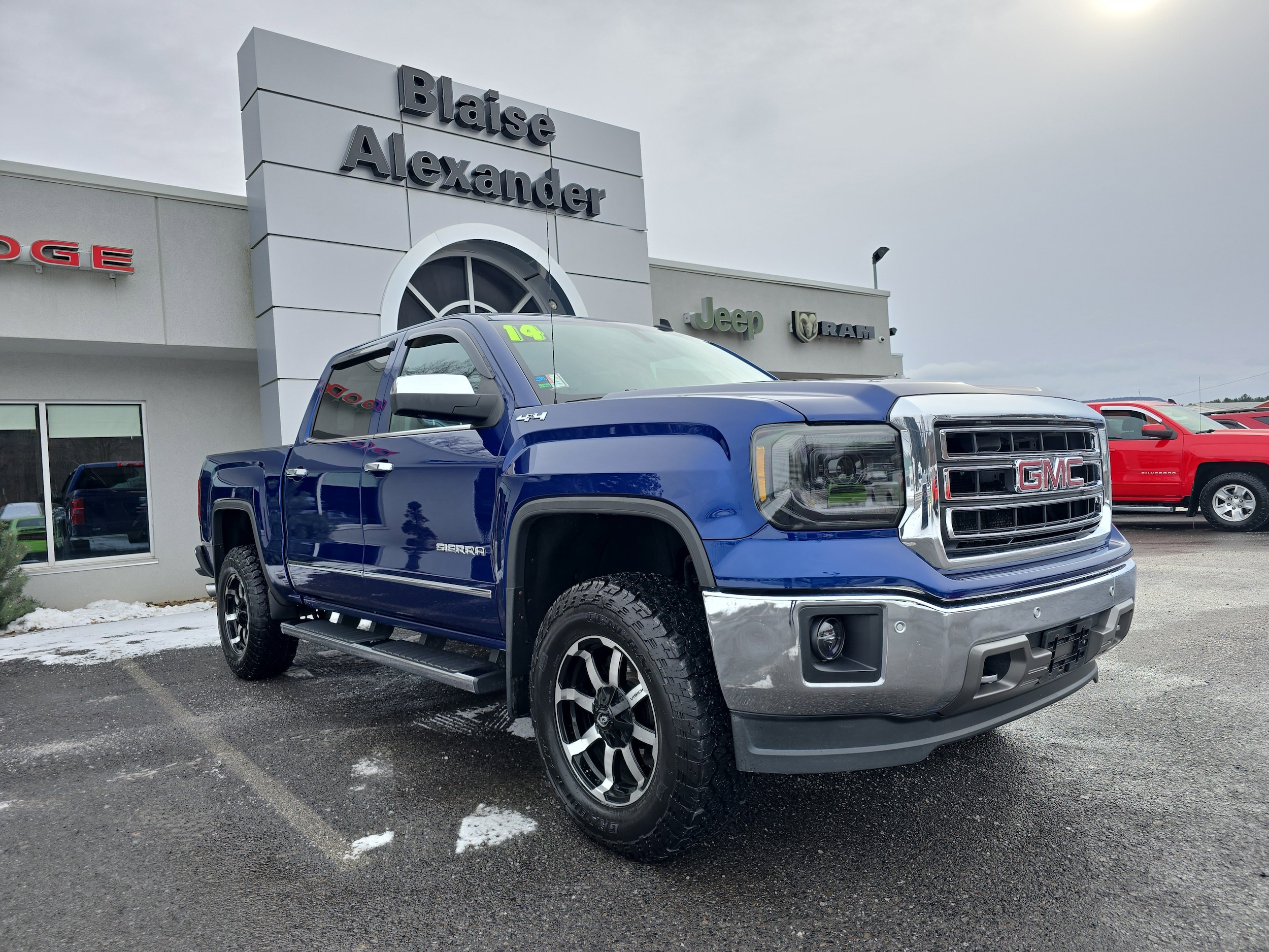 2014 GMC Sierra 1500 SLT's photo