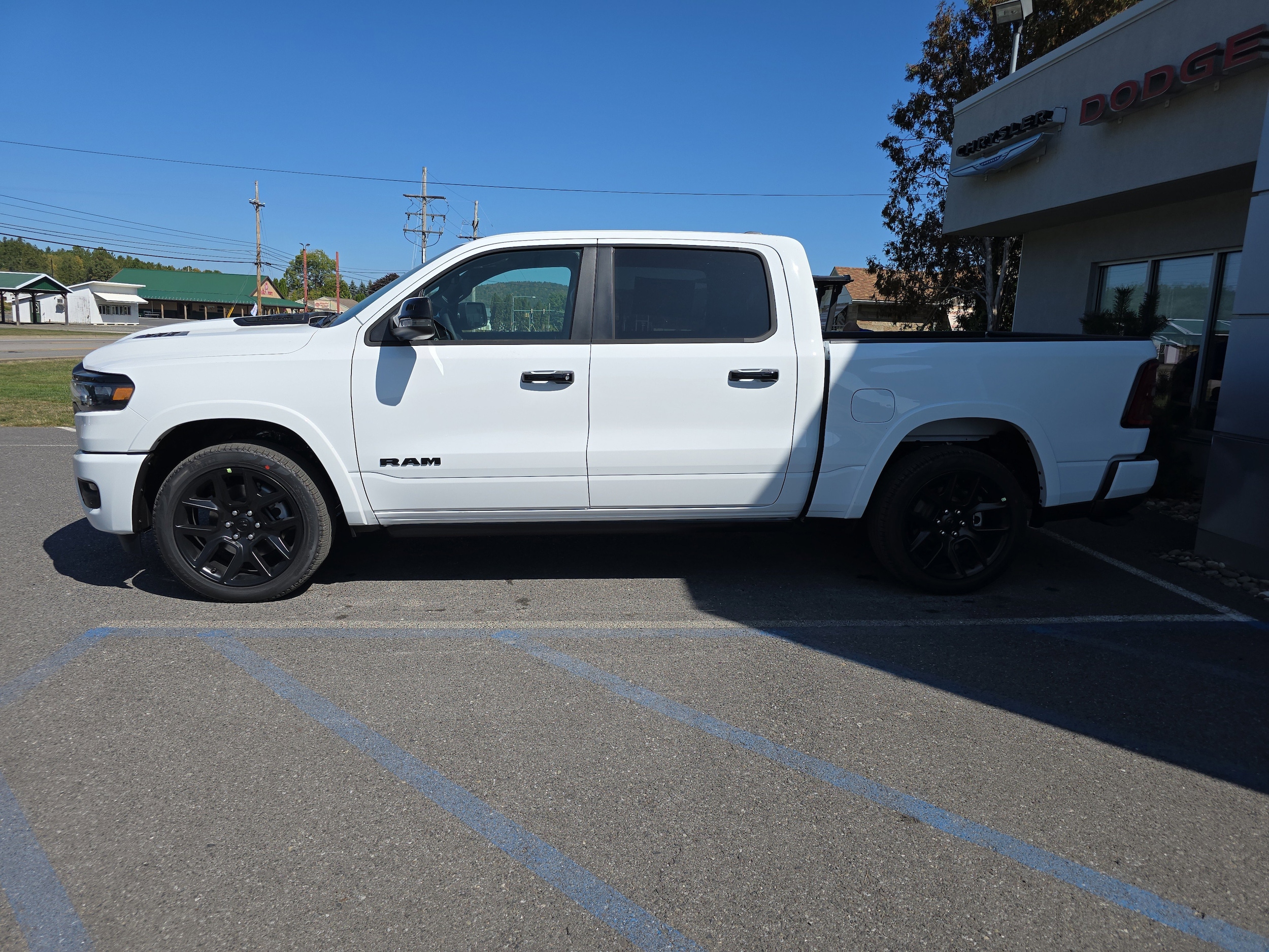 2026 RAM 1500 Laramie - Photo 7