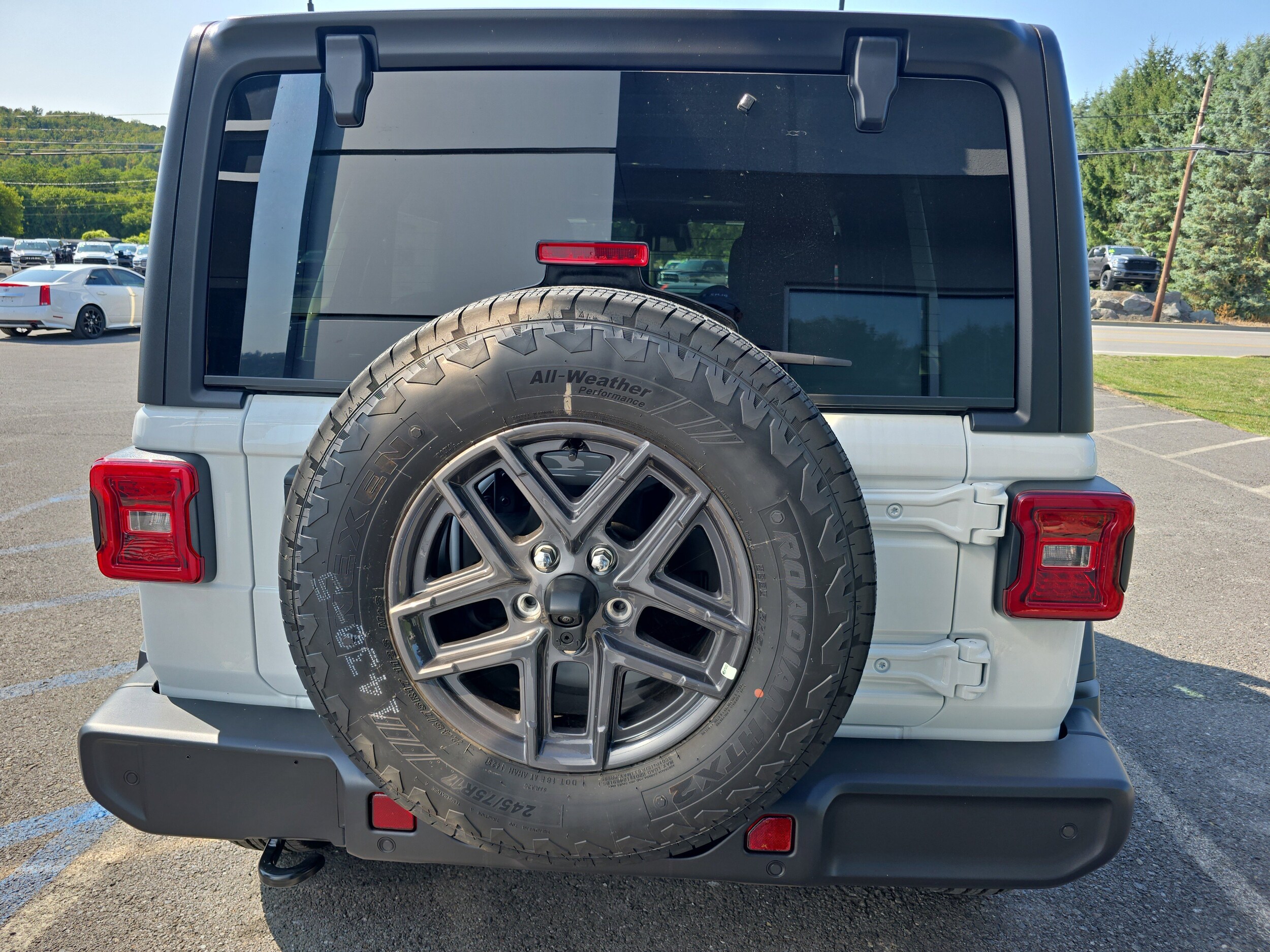 2025 Jeep Wrangler Sport S photo 4