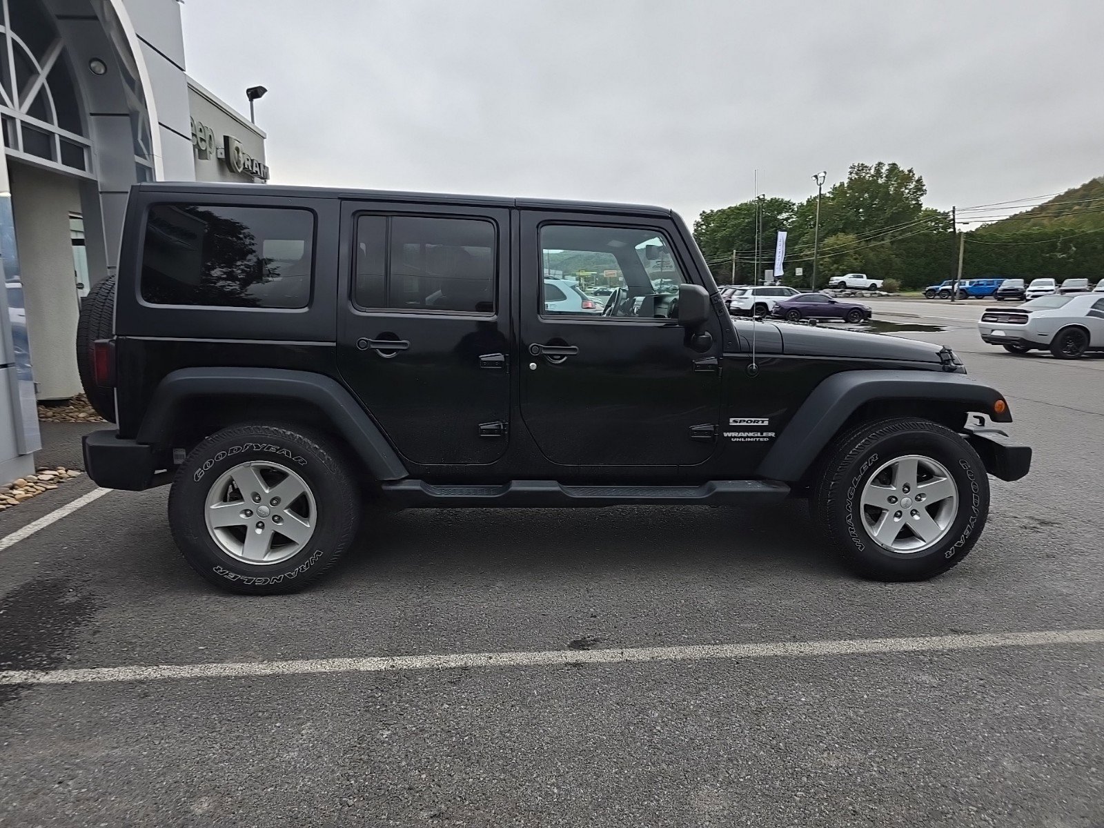 Used 2013 Jeep Wrangler Unlimited Sport with VIN 1C4BJWDG1DL669673 for sale in Mansfield, PA