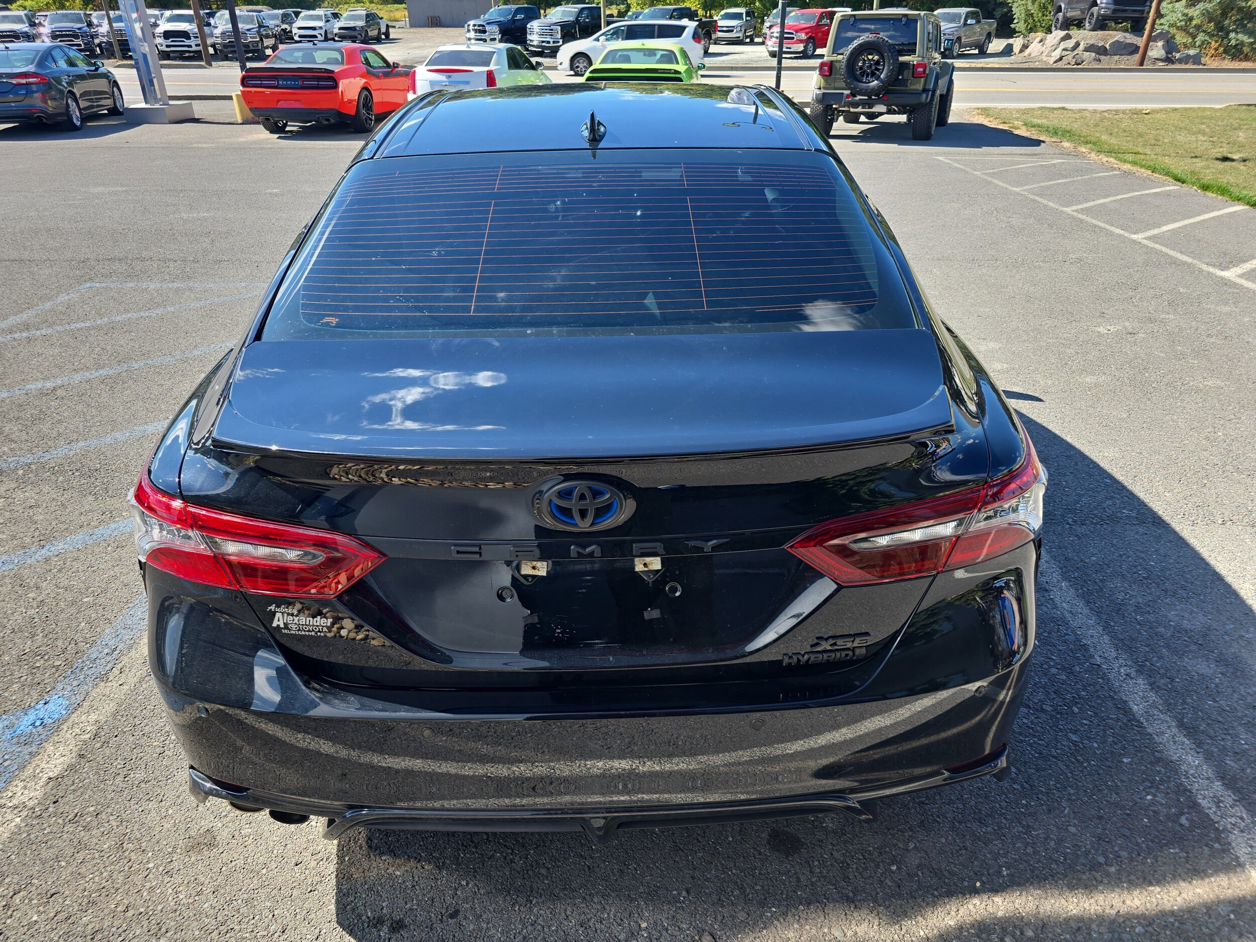 2023 Toyota Camry Hybrid XSE photo 4