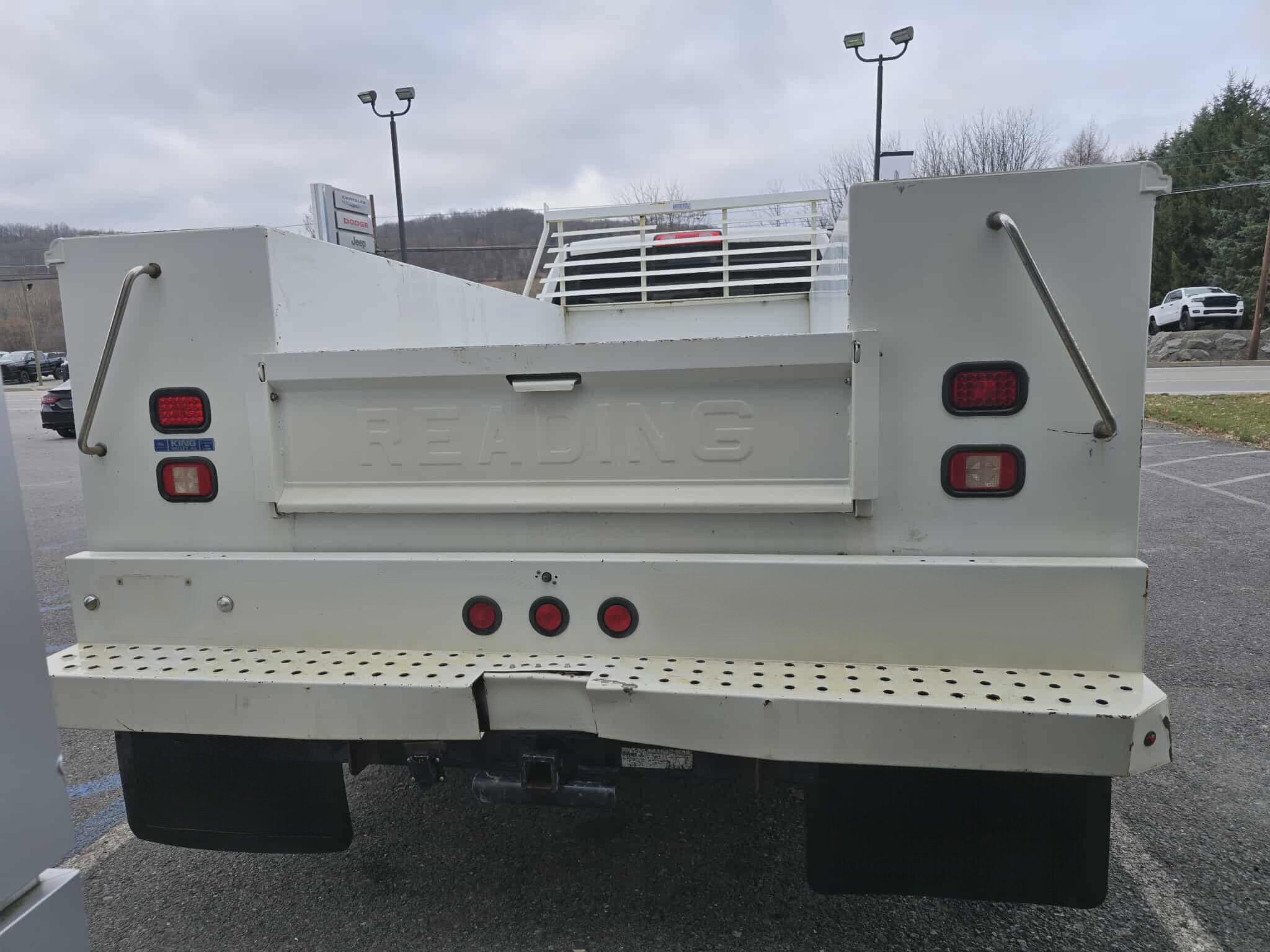 2016 Ram 3500 Tradesman SLT Laramie photo 2