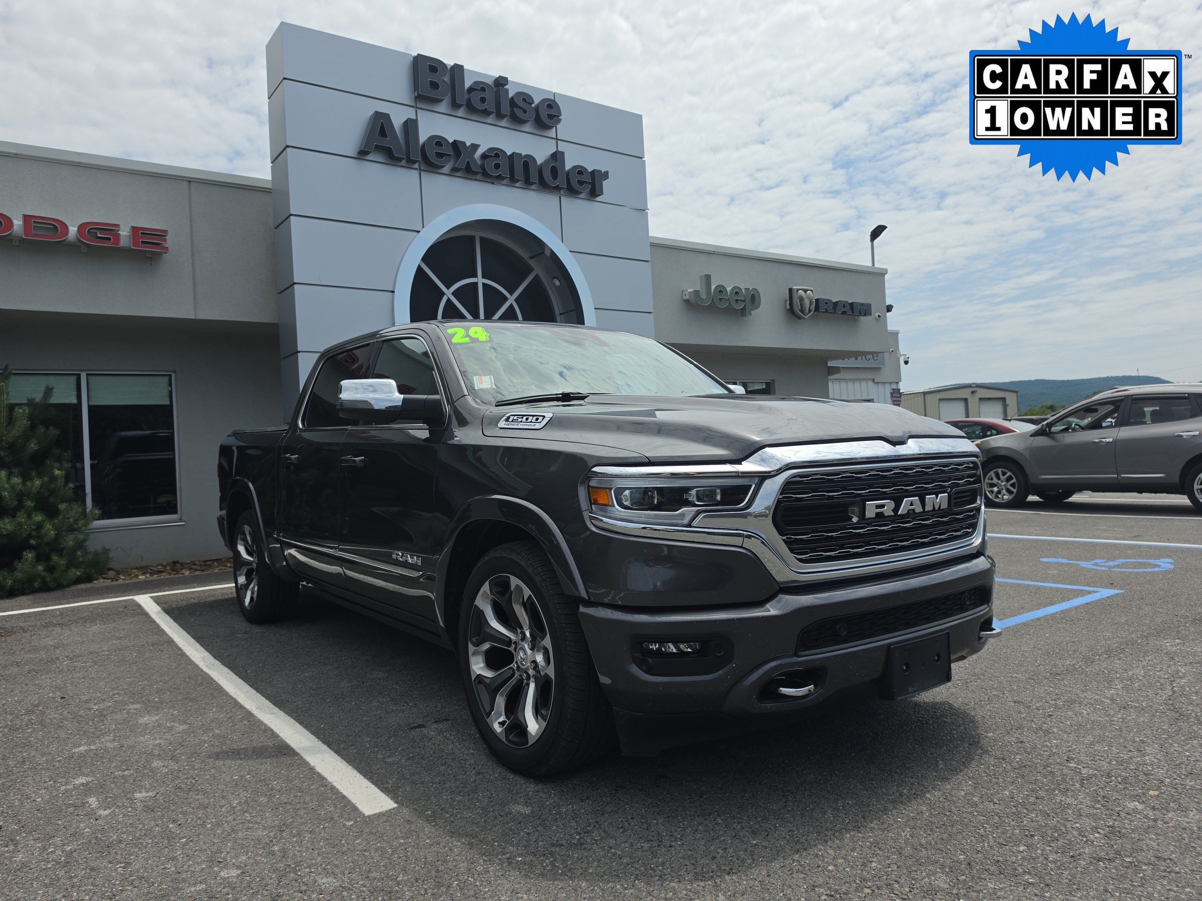 2024 Ram 1500 Limited Truck Crew Cab