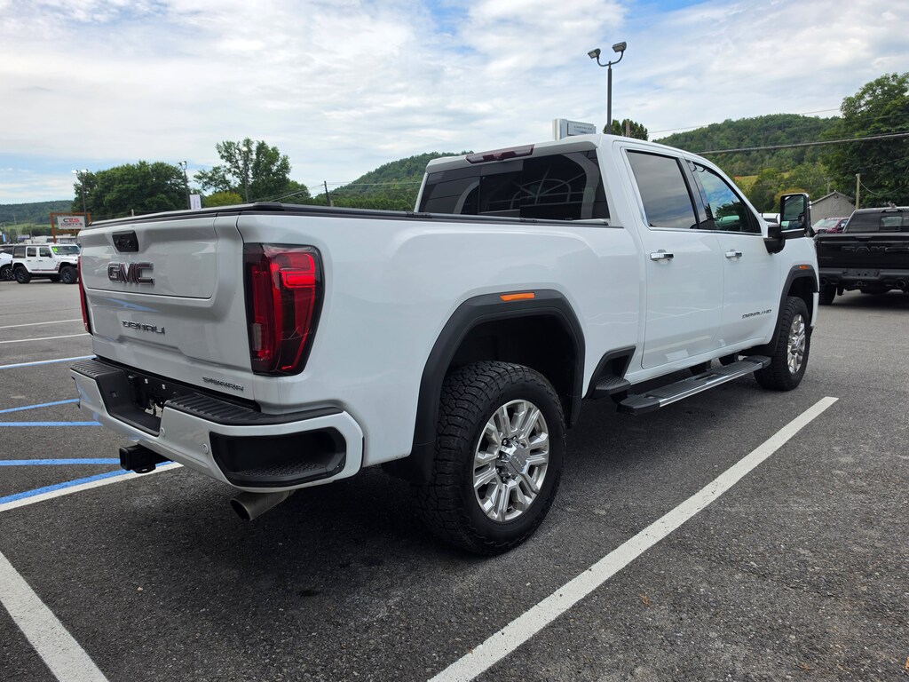 Used 2022 GMC Sierra 2500HD Denali Truck Crew Cab