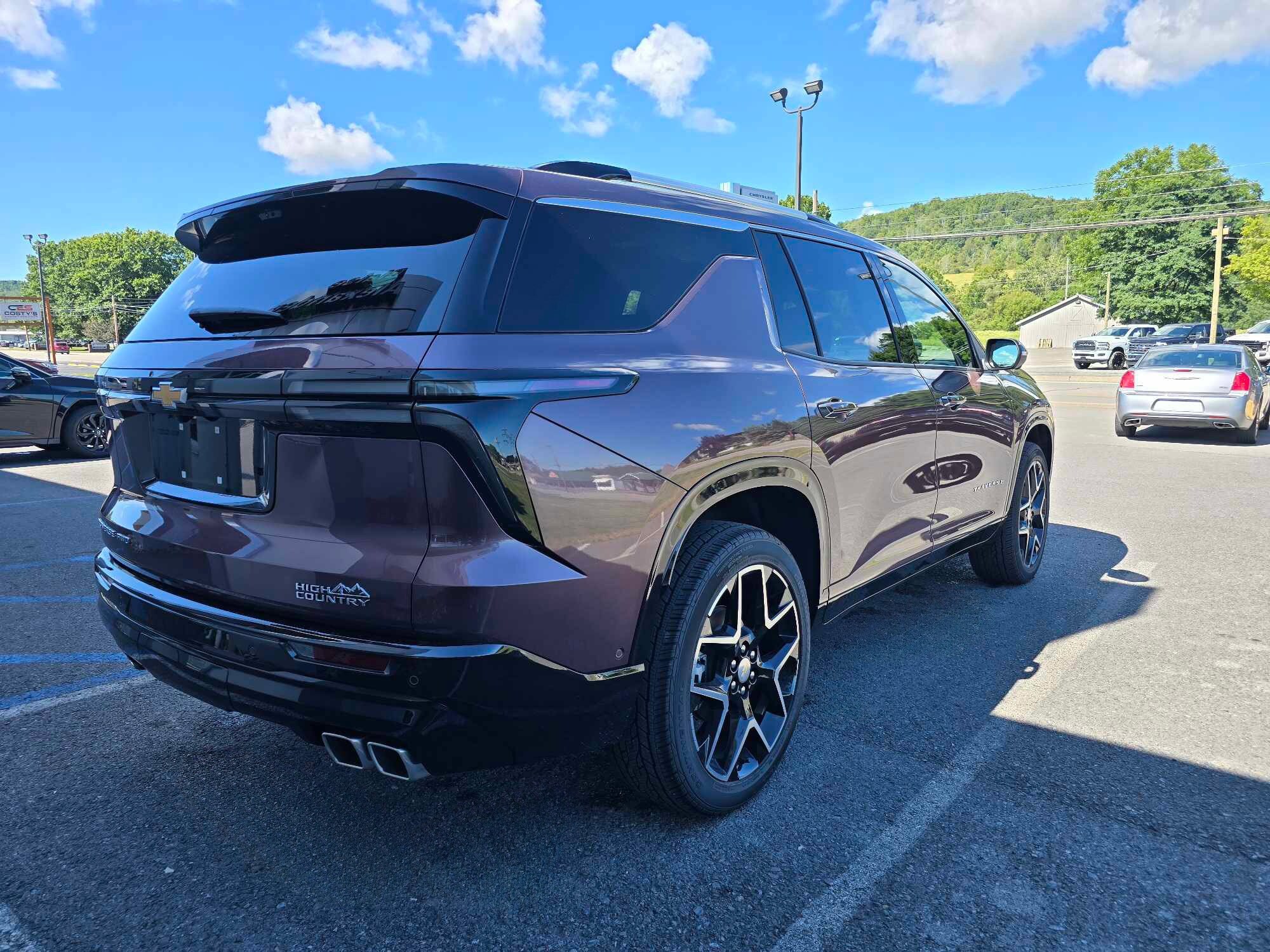 2025 Chevrolet Traverse High Country photo 3