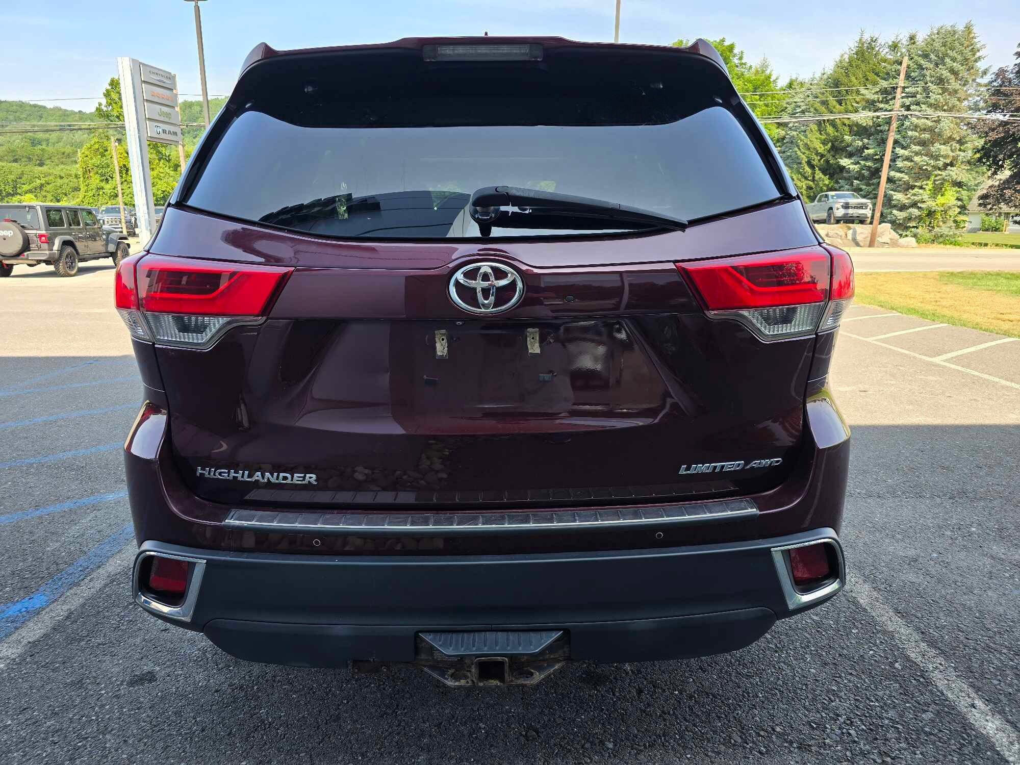 2019 Toyota Highlander Limited photo 4
