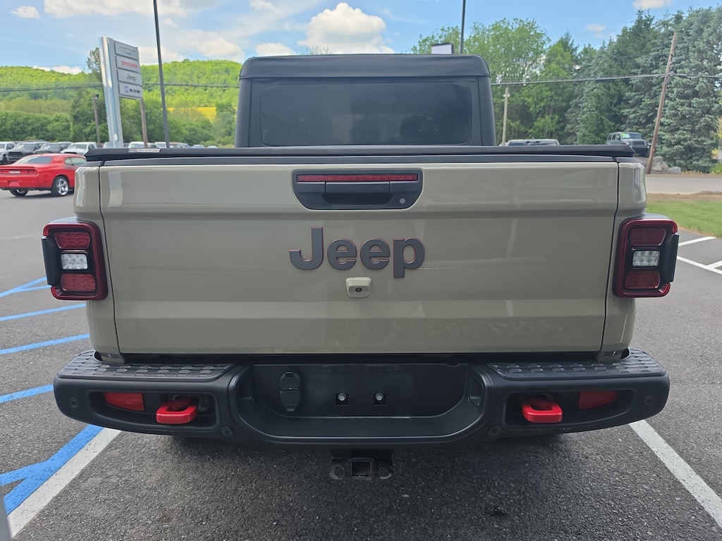 Used 2020 Jeep Gladiator Rubicon Truck Crew Cab