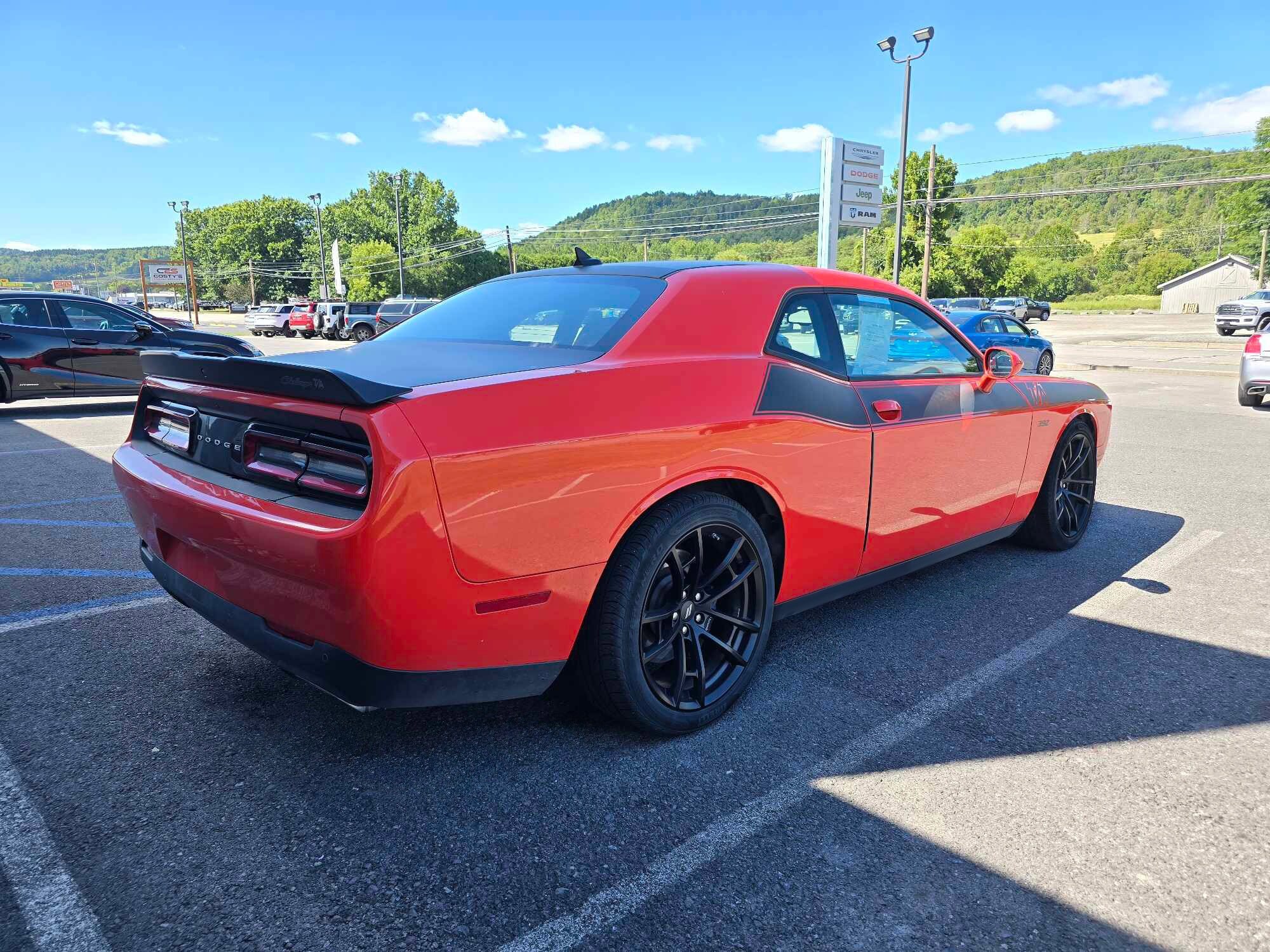 2021 Dodge Challenger R/T Scat Pack photo 3