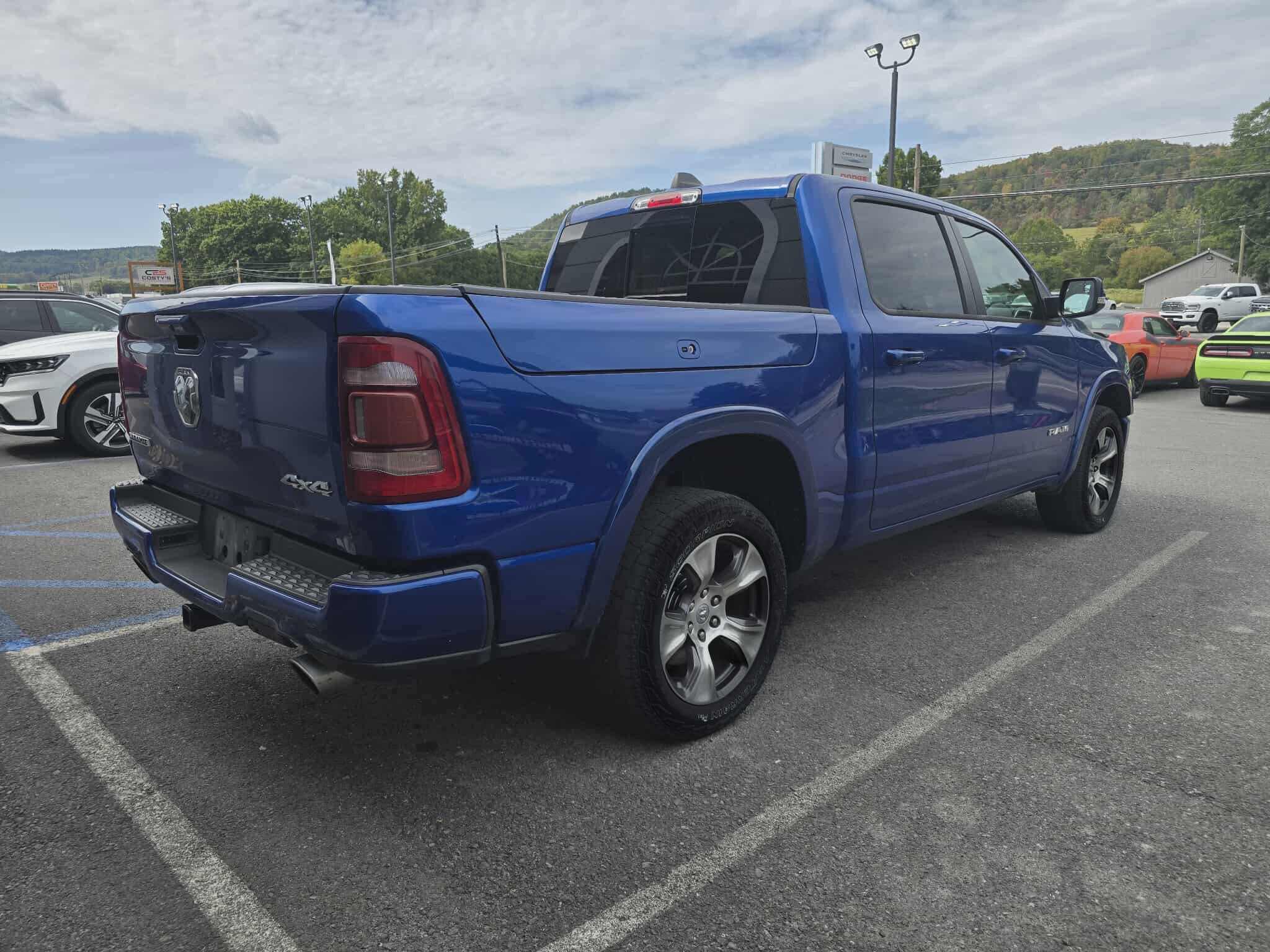 2019 Ram 1500 Laramie photo 2