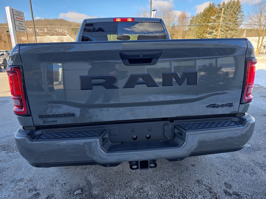 New 2026 Ram 2500 BIG HORN CREW CAB 4X4 6'4 BOX Pickup