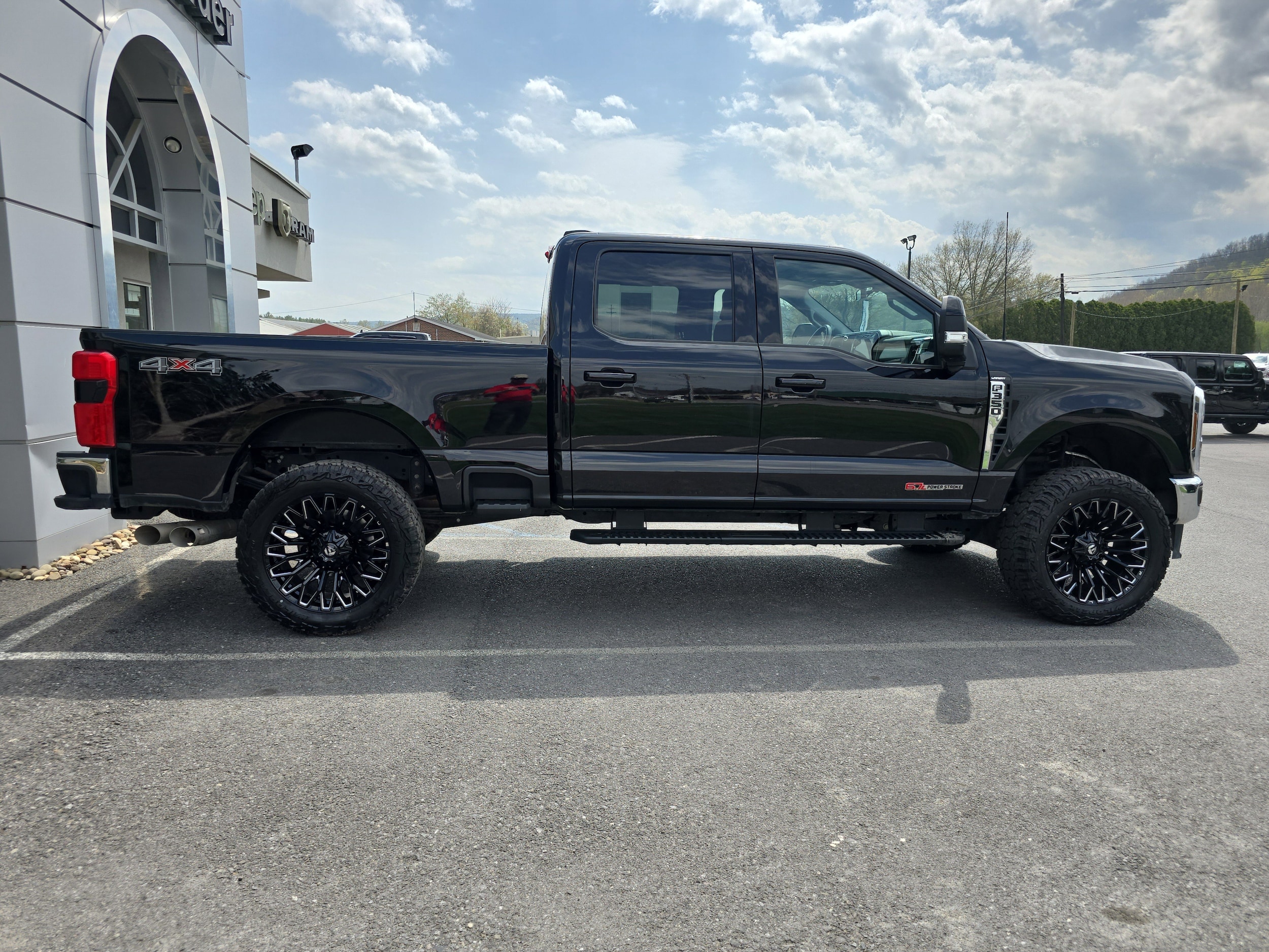 Used 2024 Ford F-350 Super Duty Lariat with VIN 1FT8W3BM4REC85353 for sale in Mansfield, PA