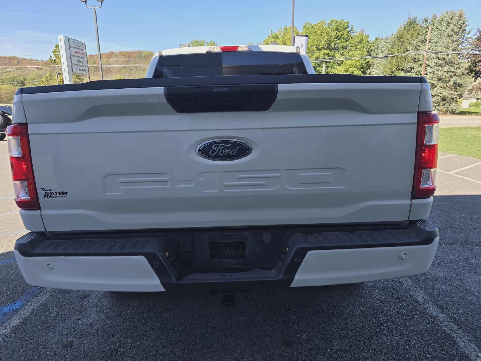 2023 Ford F-150 XL photo 4