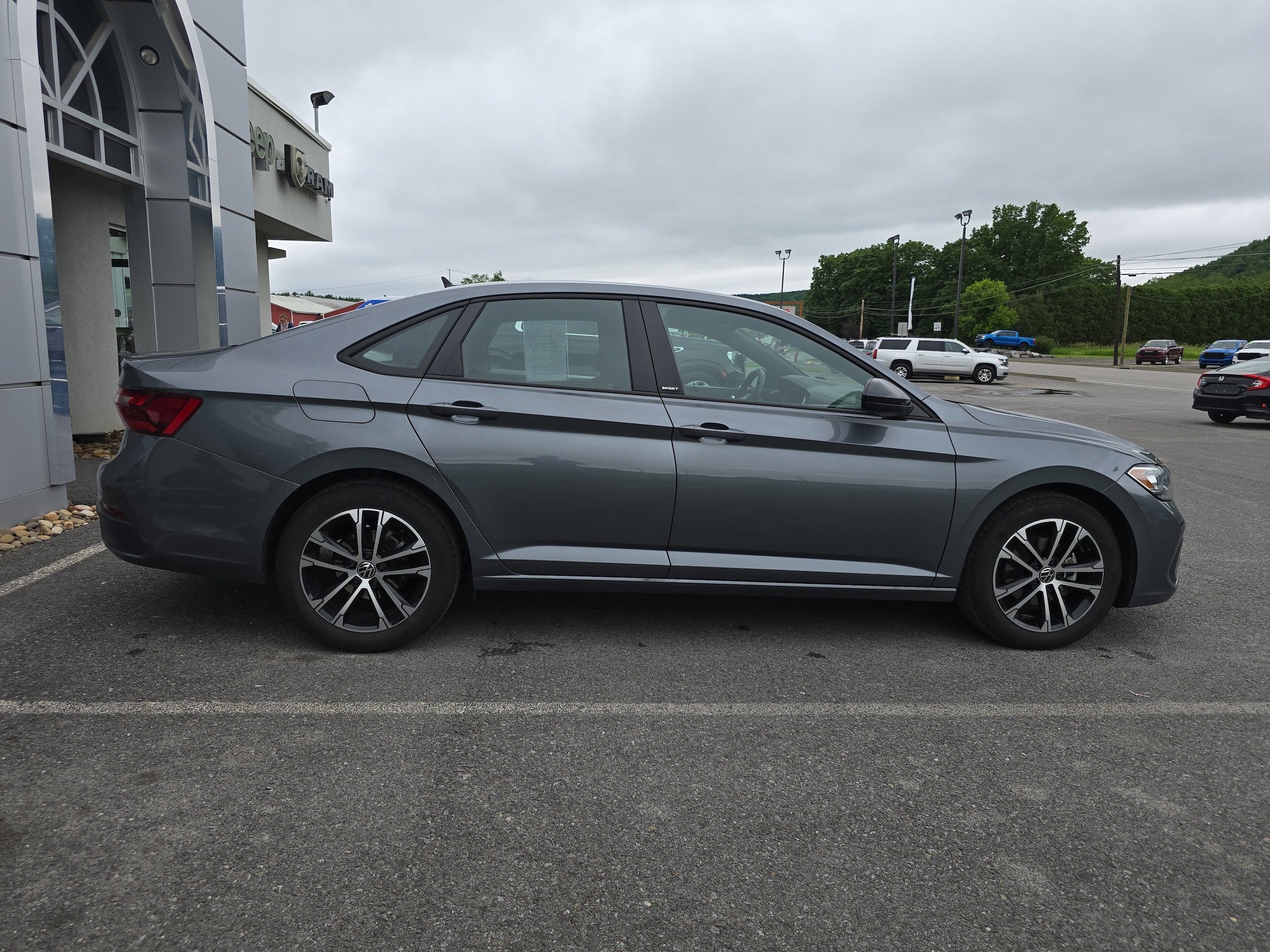 Used 2024 Volkswagen Jetta Sport with VIN 3VWBM7BU0RM007141 for sale in Mansfield, PA