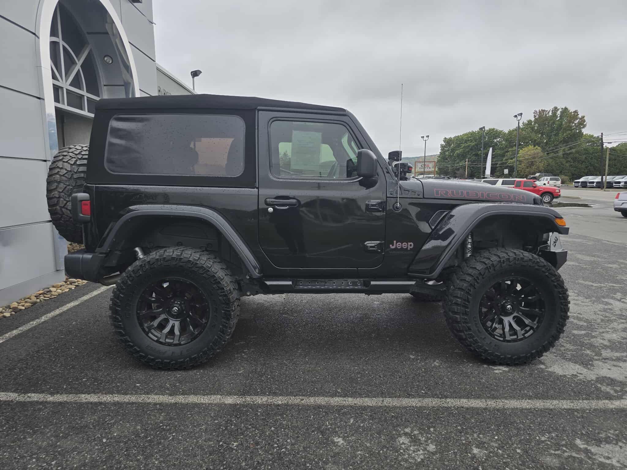 2018 Jeep Wrangler Rubicon photo 2