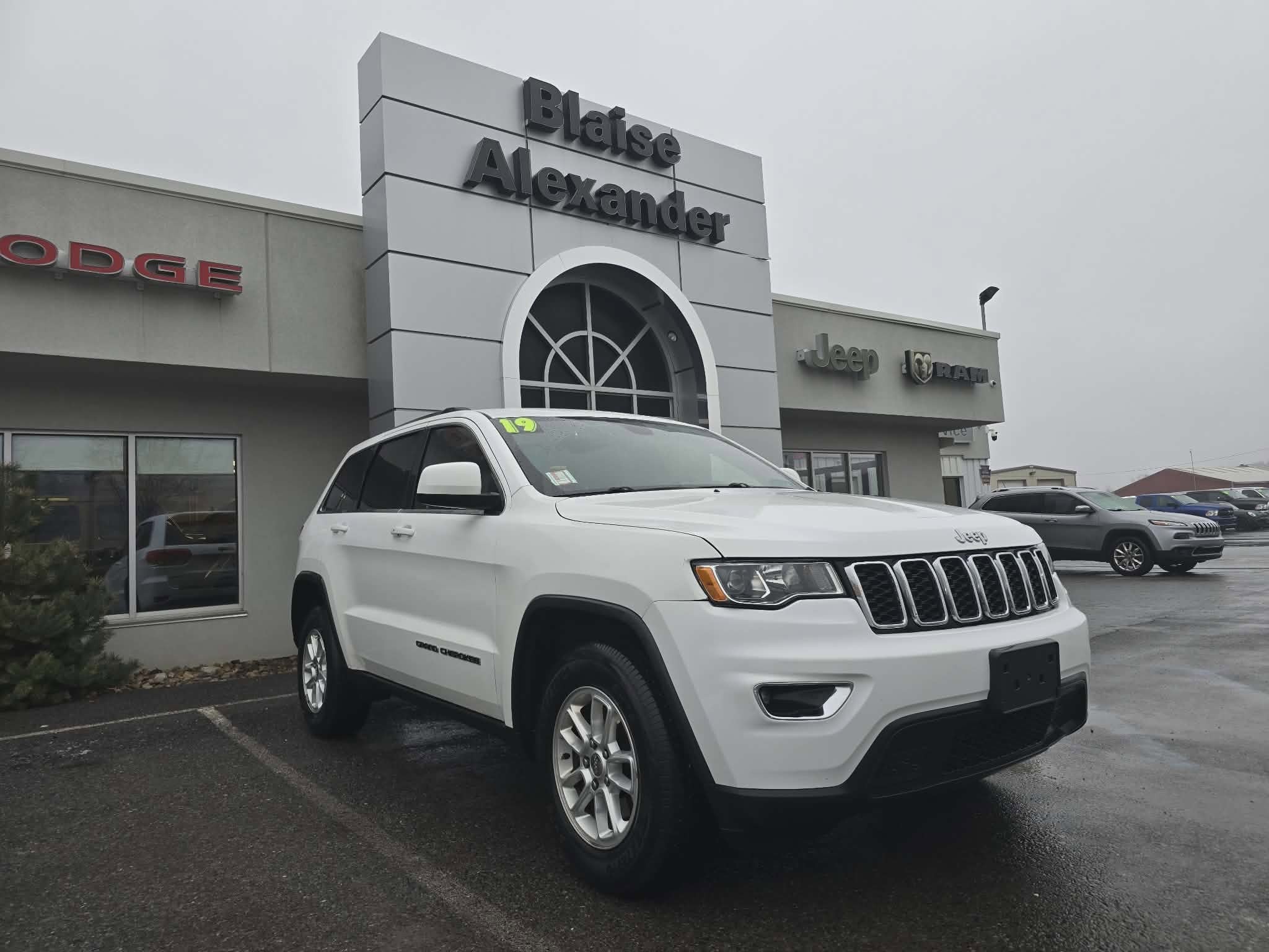 2019 Jeep Grand Cherokee Laredo E