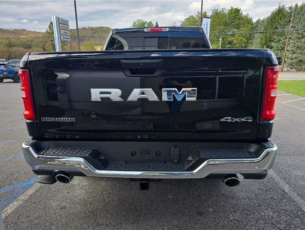New 2026 Ram 1500 BIG HORN CREW CAB 4X4 5'7 BOX Pickup