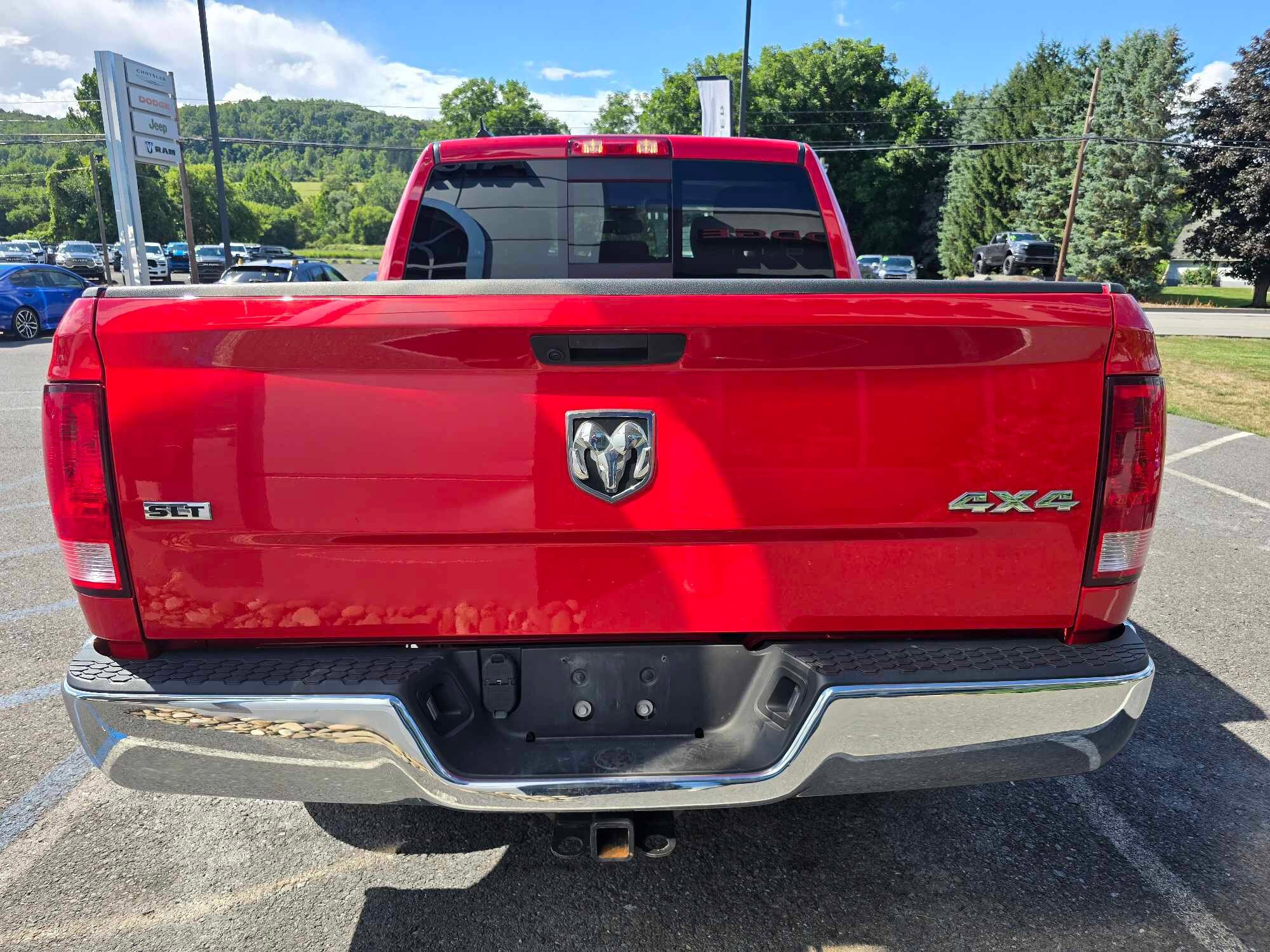 2023 Ram 1500 Classic SLT photo 4
