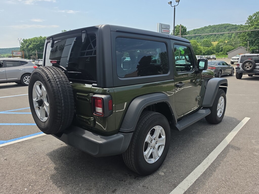 Used 2022 Jeep Wrangler Sport SUV