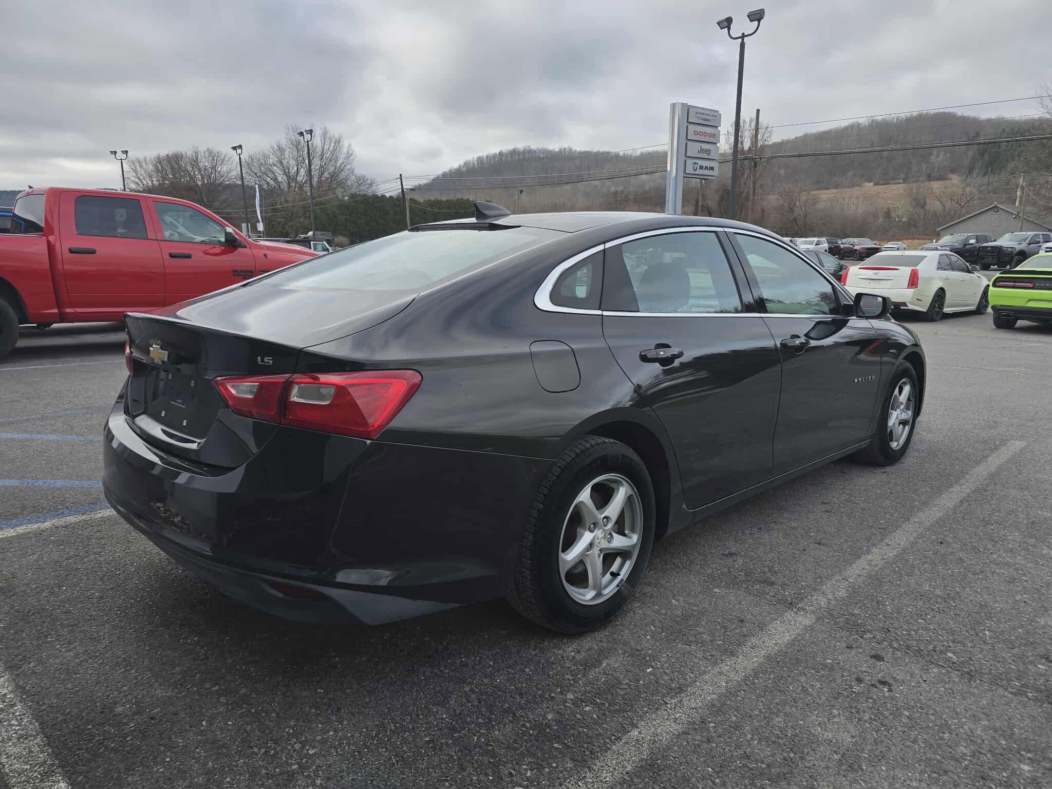2016 Chevrolet Malibu LS photo 2