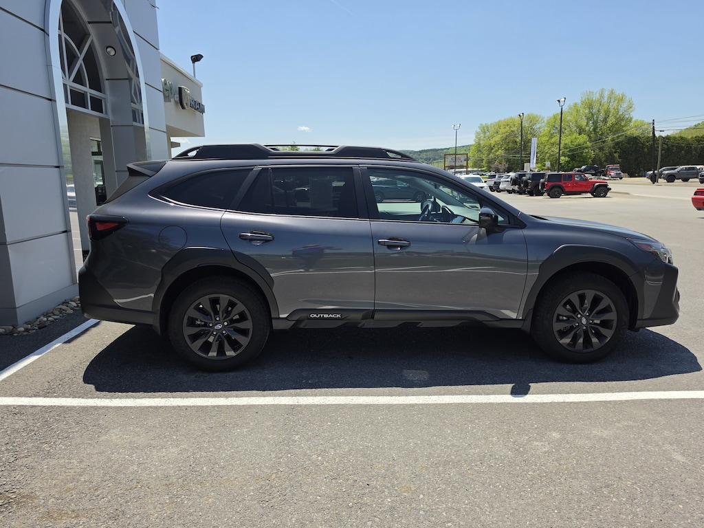 Used 2025 Subaru Outback Onyx Edition SUV