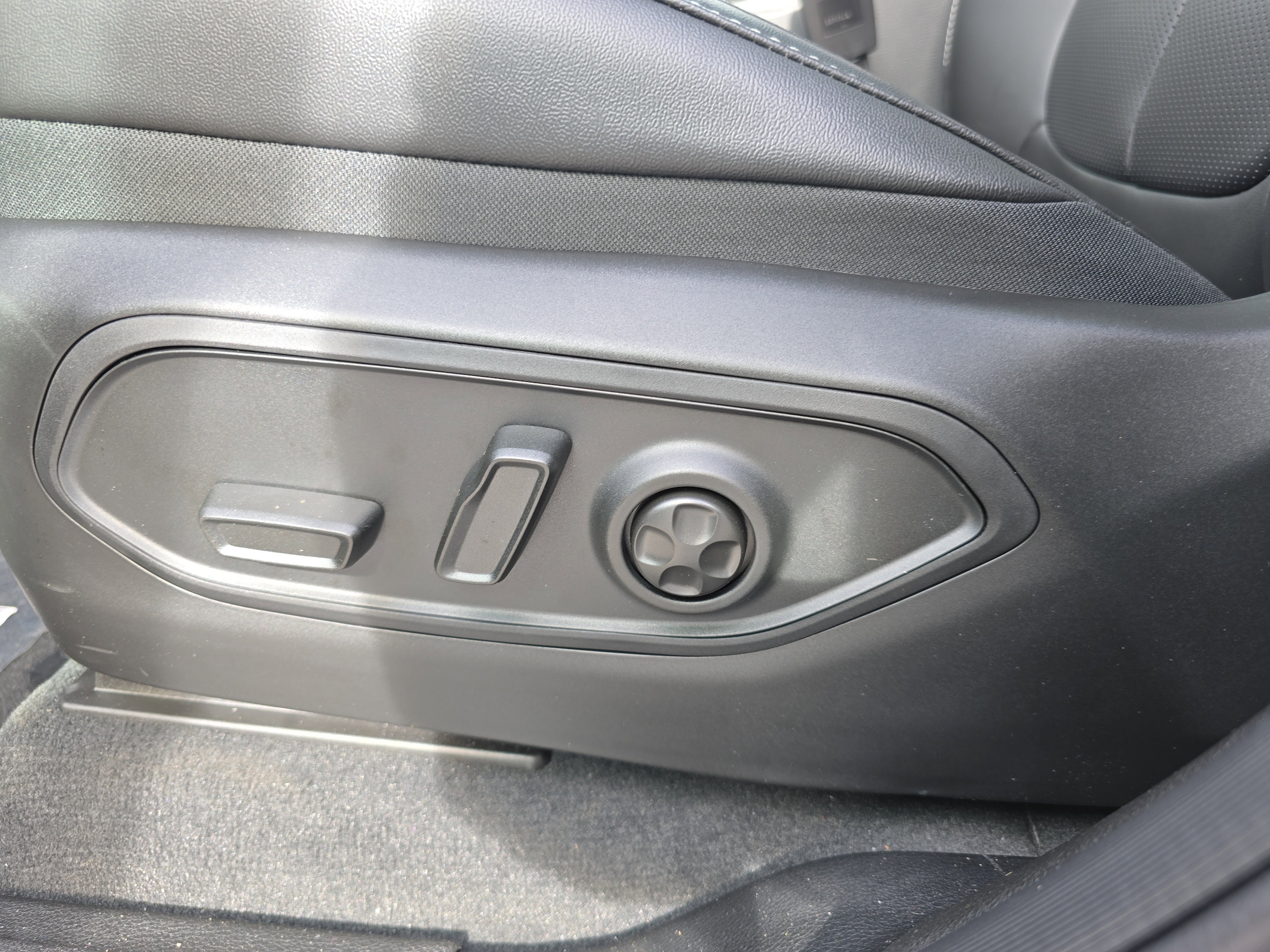 2025 Jeep Grand Cherokee Limited - Photo 13