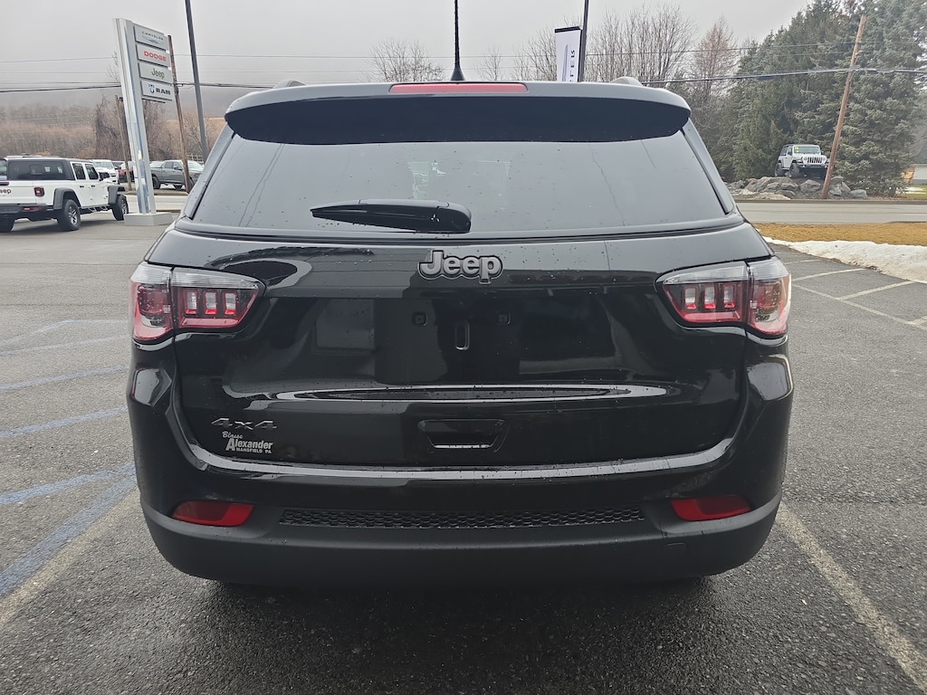 New 2026 Jeep Compass LATITUDE ALTITUDE 4X4 Sport Utility