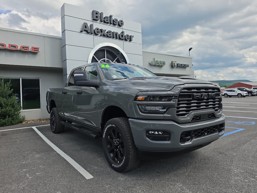 New 2026 Ram 2500 BLACK EXPRESS CREW CAB 4X4 6'4 BOX Pickup