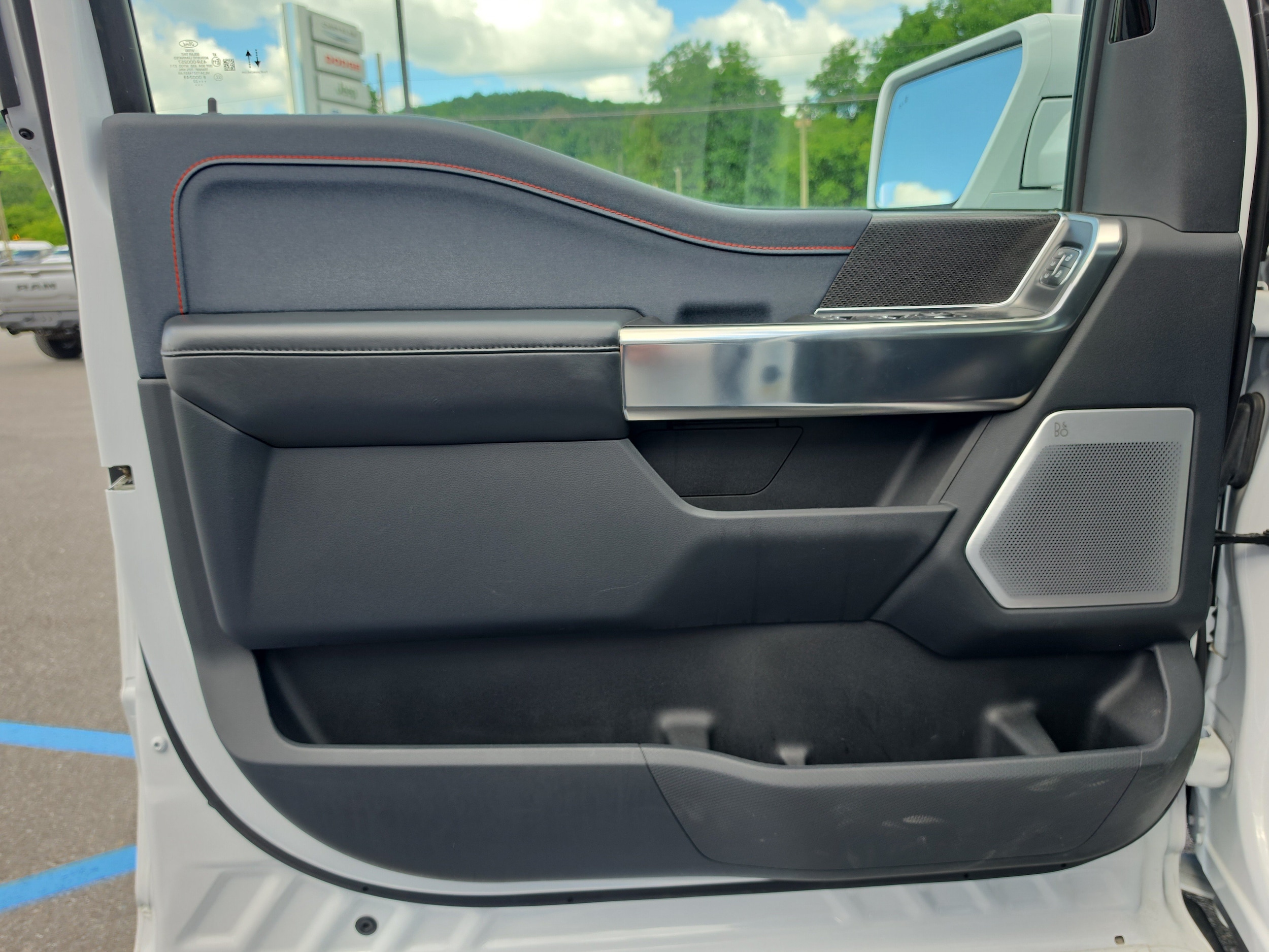 2022 Ford F-150 Raptor - Photo 16