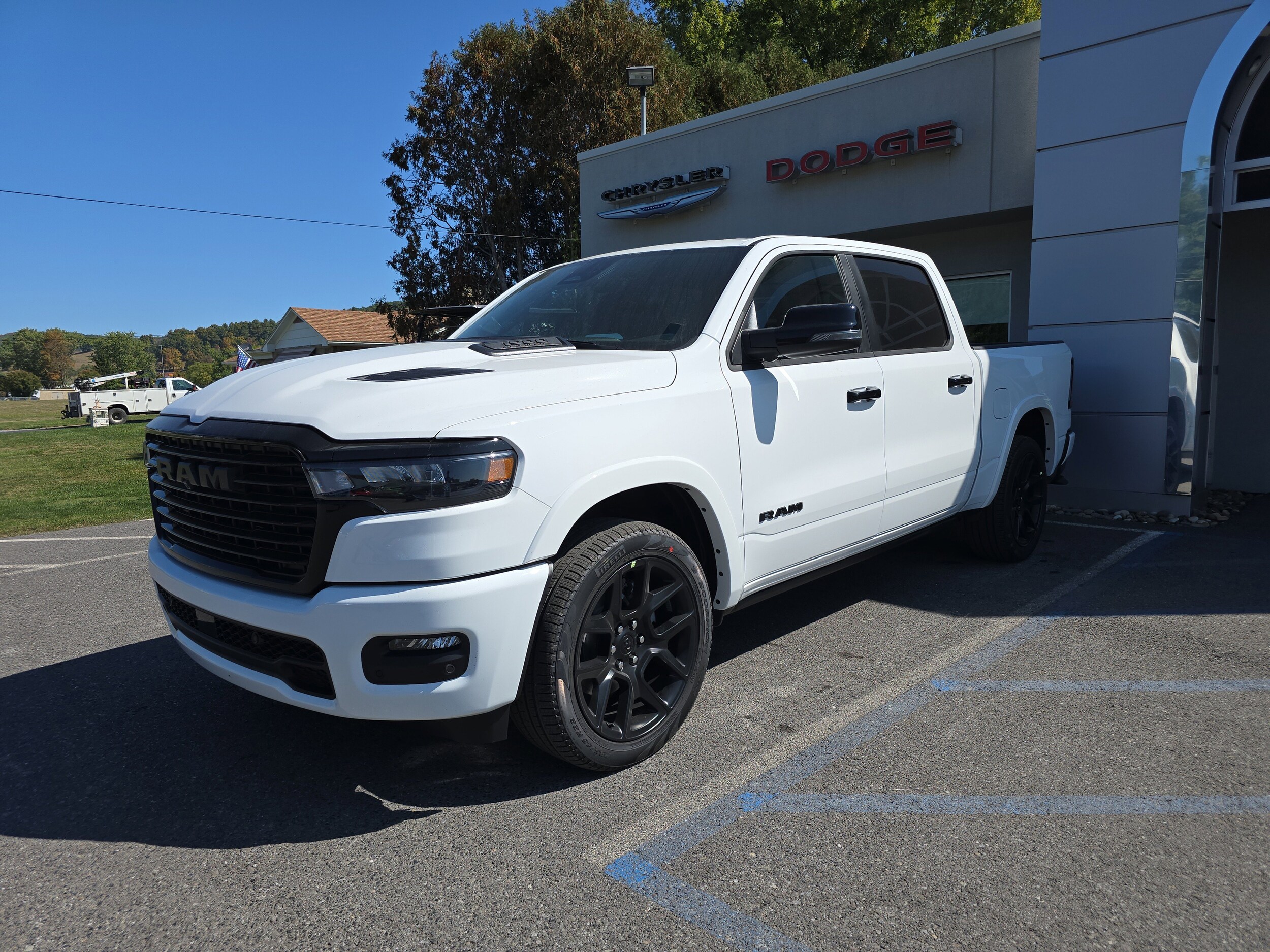 2026 RAM 1500 Laramie - Photo 8