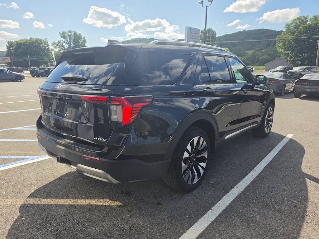 Used 2025 Ford Explorer Platinum SUV