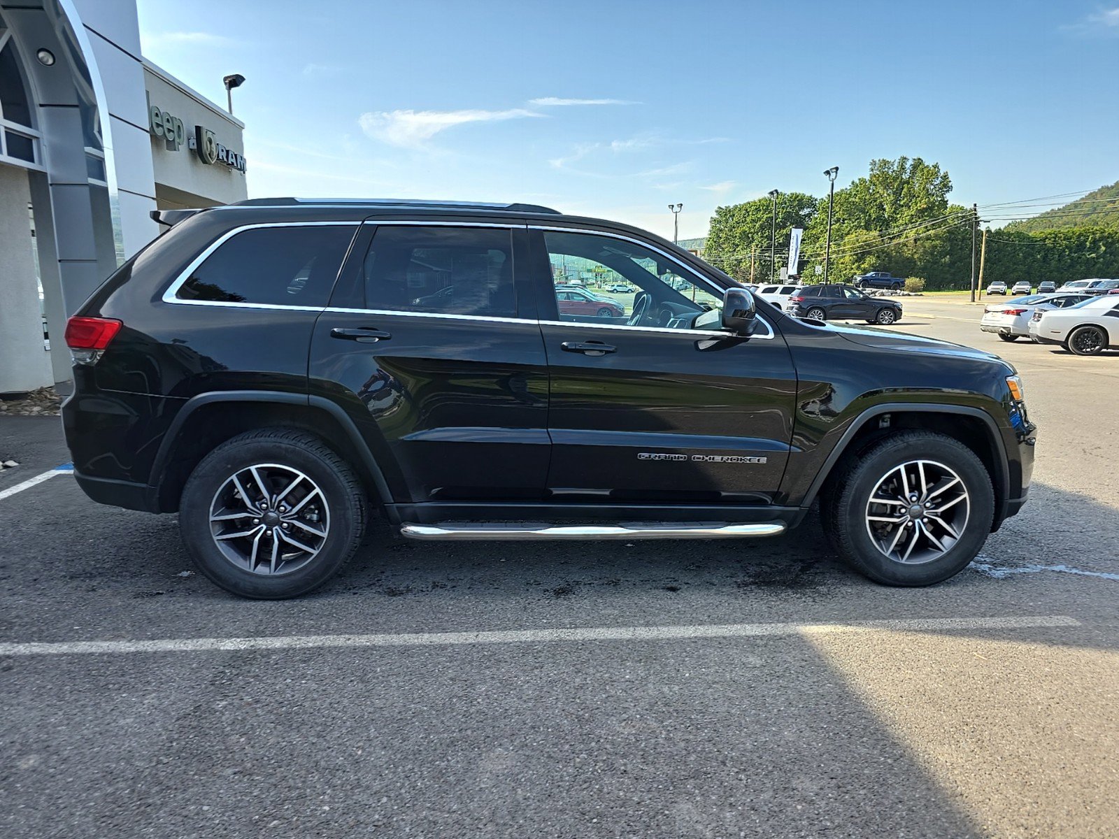 Used 2019 Jeep Grand Cherokee Laredo E with VIN 1C4RJFAG4KC619642 for sale in Mansfield, PA