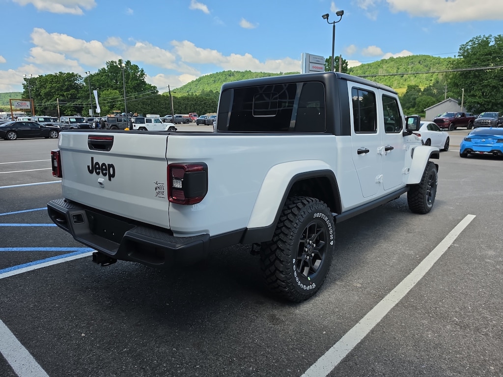 New 2026 Jeep Gladiator WILLYS 4X4 Pickup