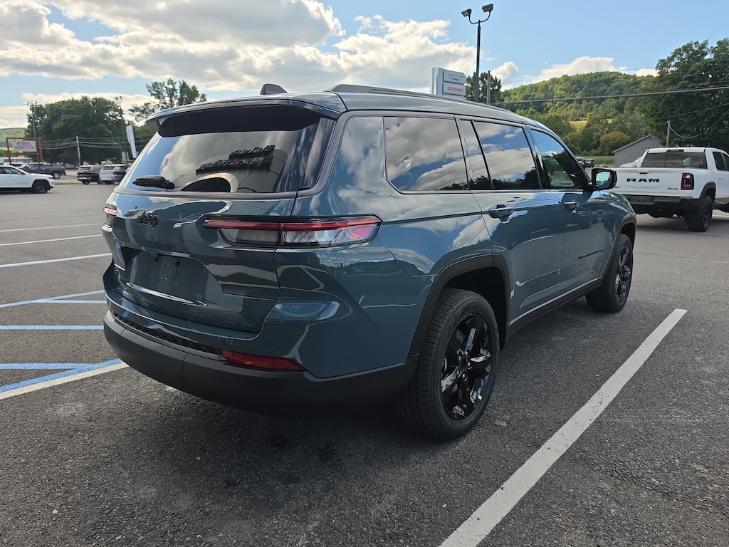 New 2027 Jeep Grand Cherokee L LIMITED 4X4 Sport Utility