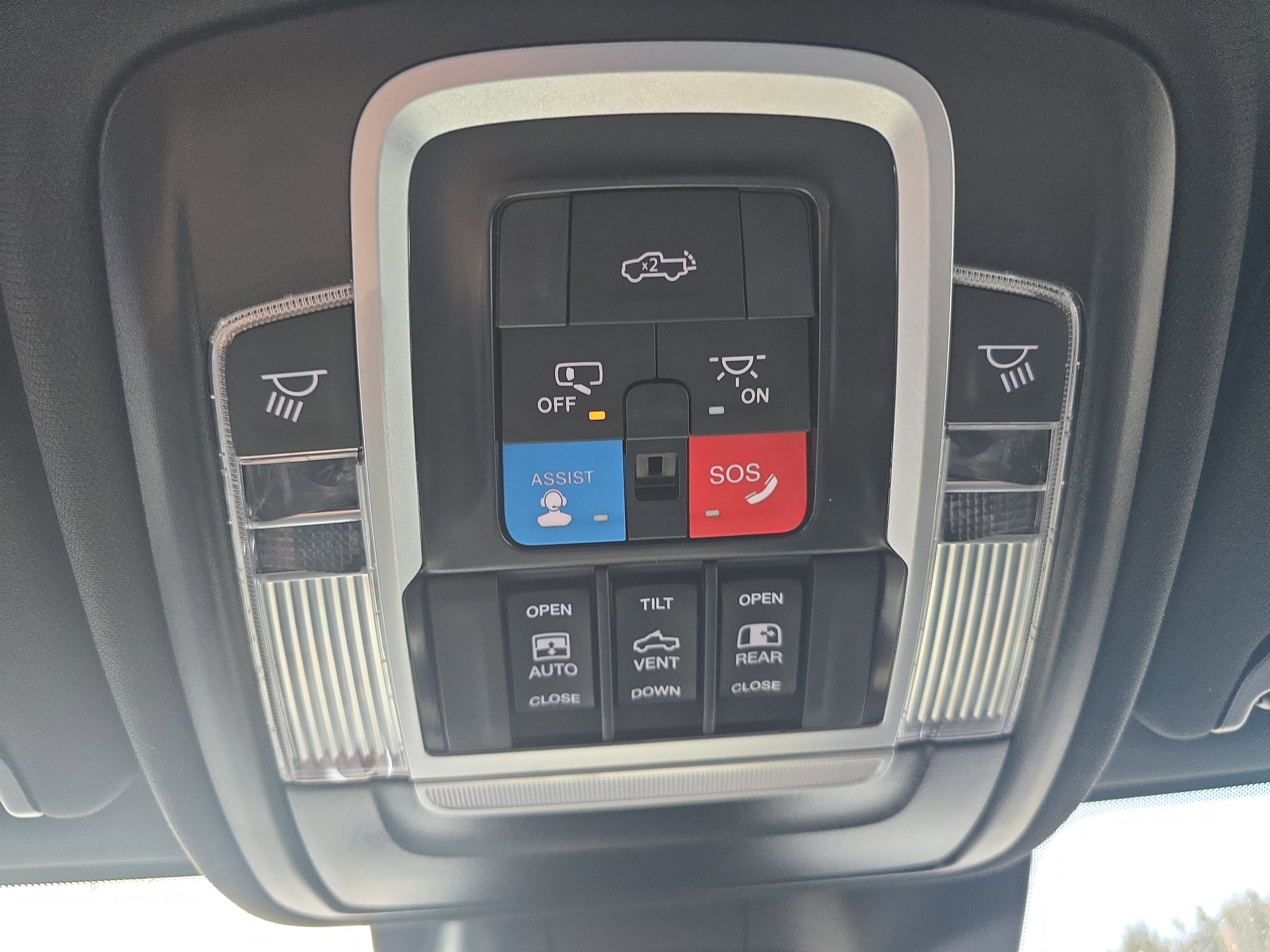 2026 RAM 2500 Laramie - Photo 34