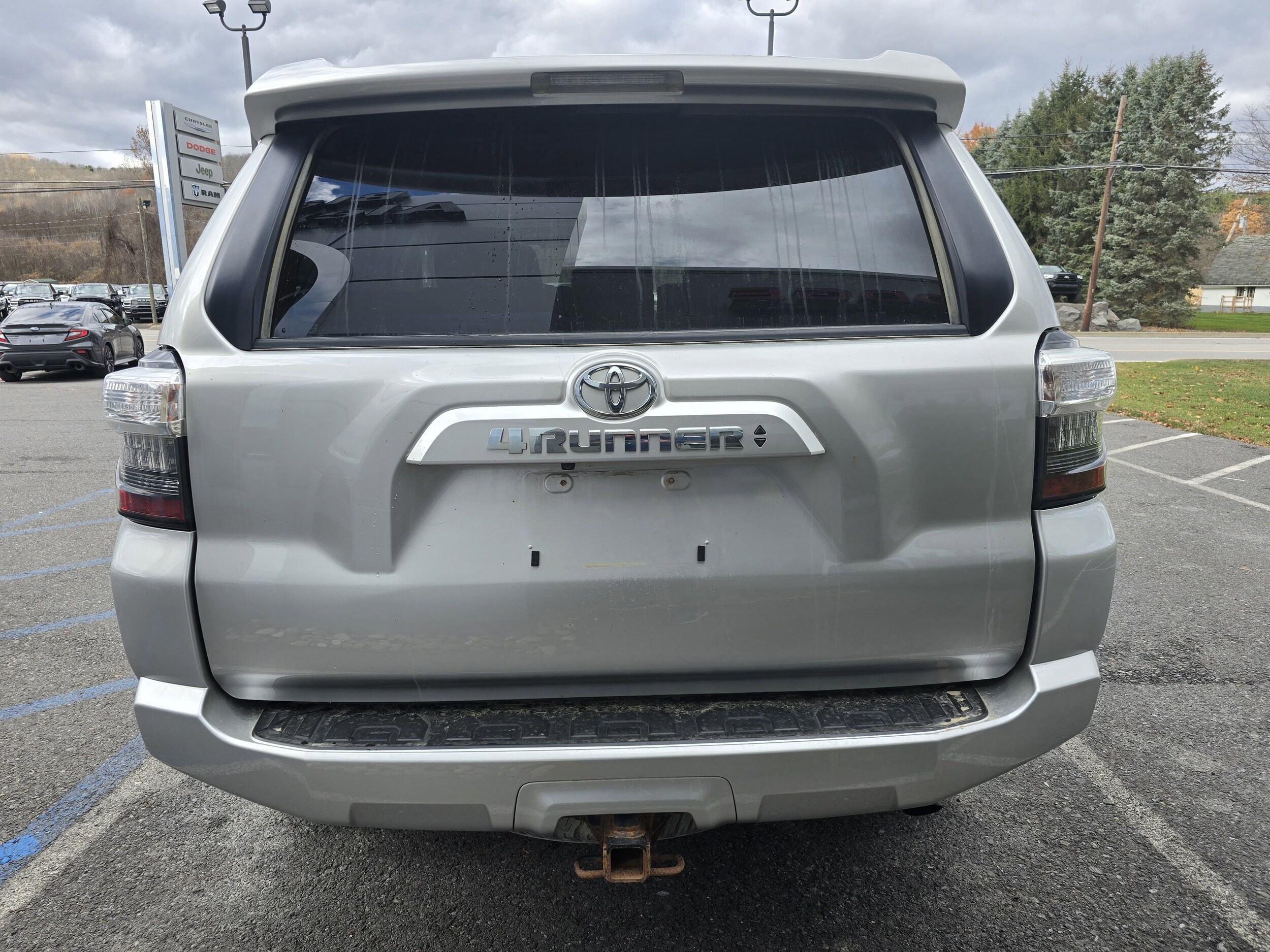 2022 Toyota 4Runner SR5 Premium 4WD photo 4