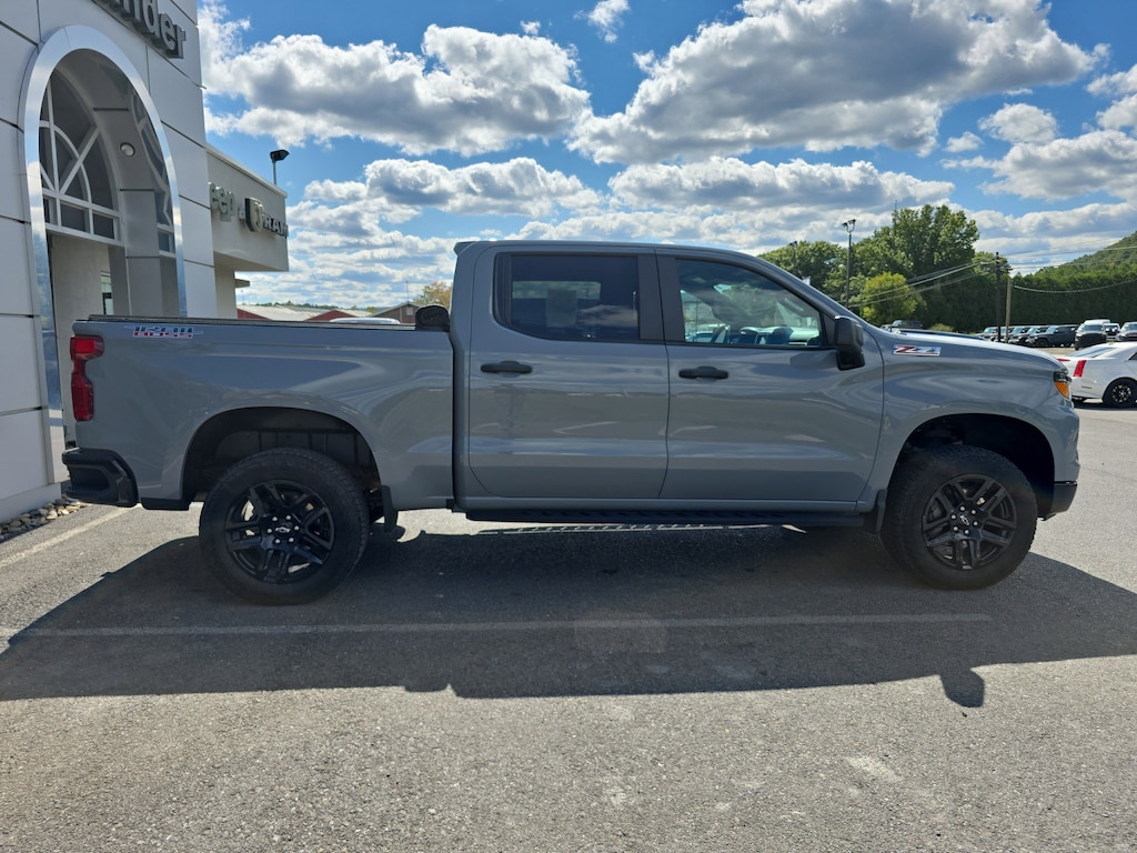 Used 2024 Chevrolet Silverado 1500 Custom Trail Boss Truck Crew Cab