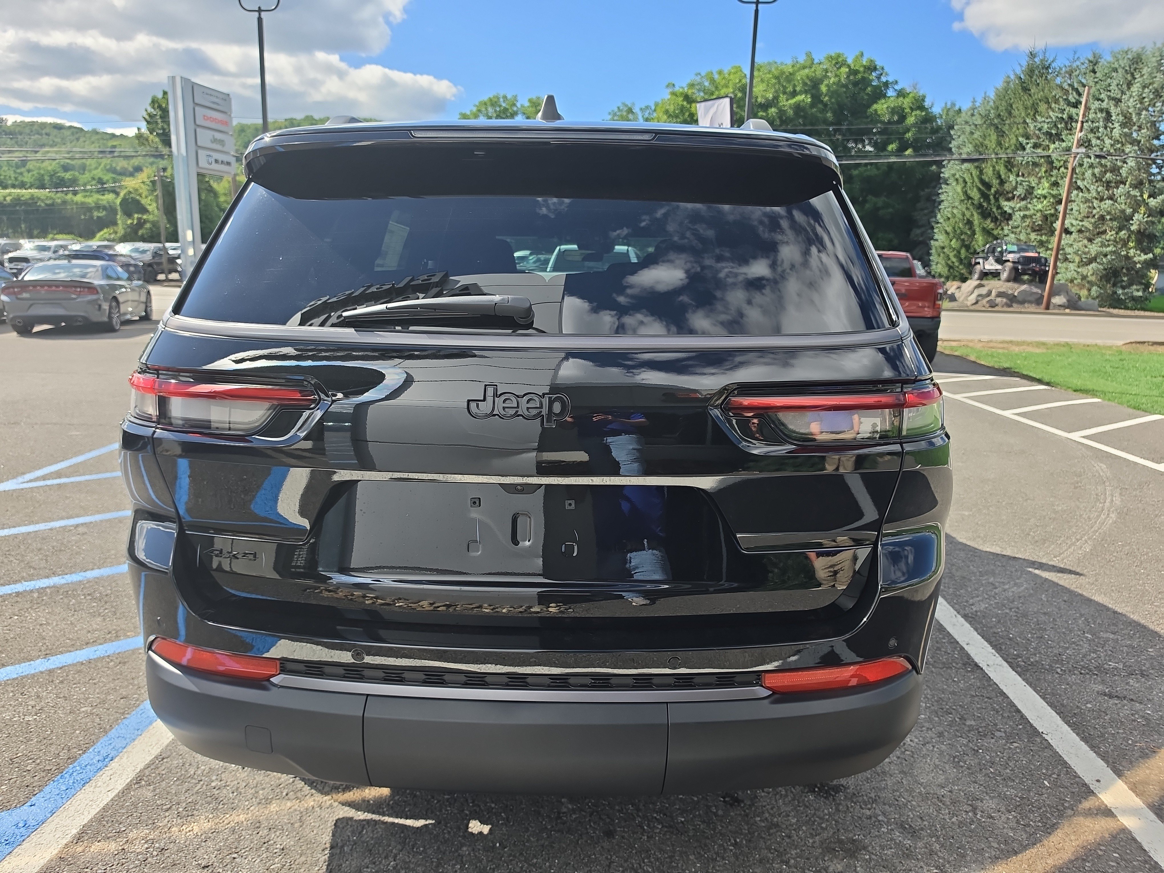 New 2027 Jeep Grand Cherokee L LIMITED 4X4 Sport Utility