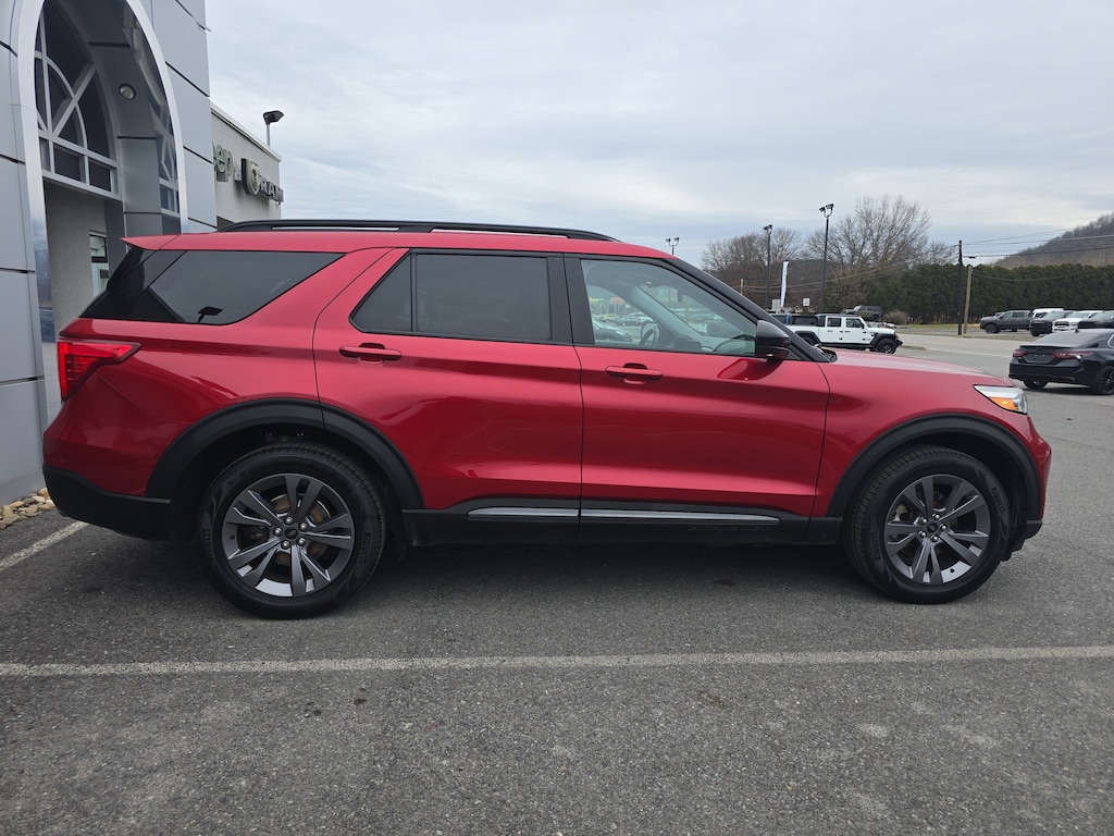 Used 2022 Ford Explorer XLT SUV