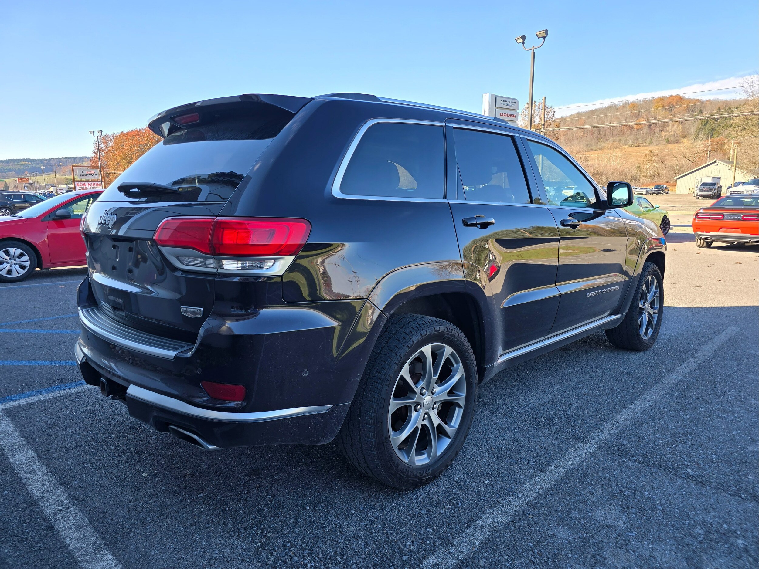 2019 Jeep Grand Cherokee Summit photo 3