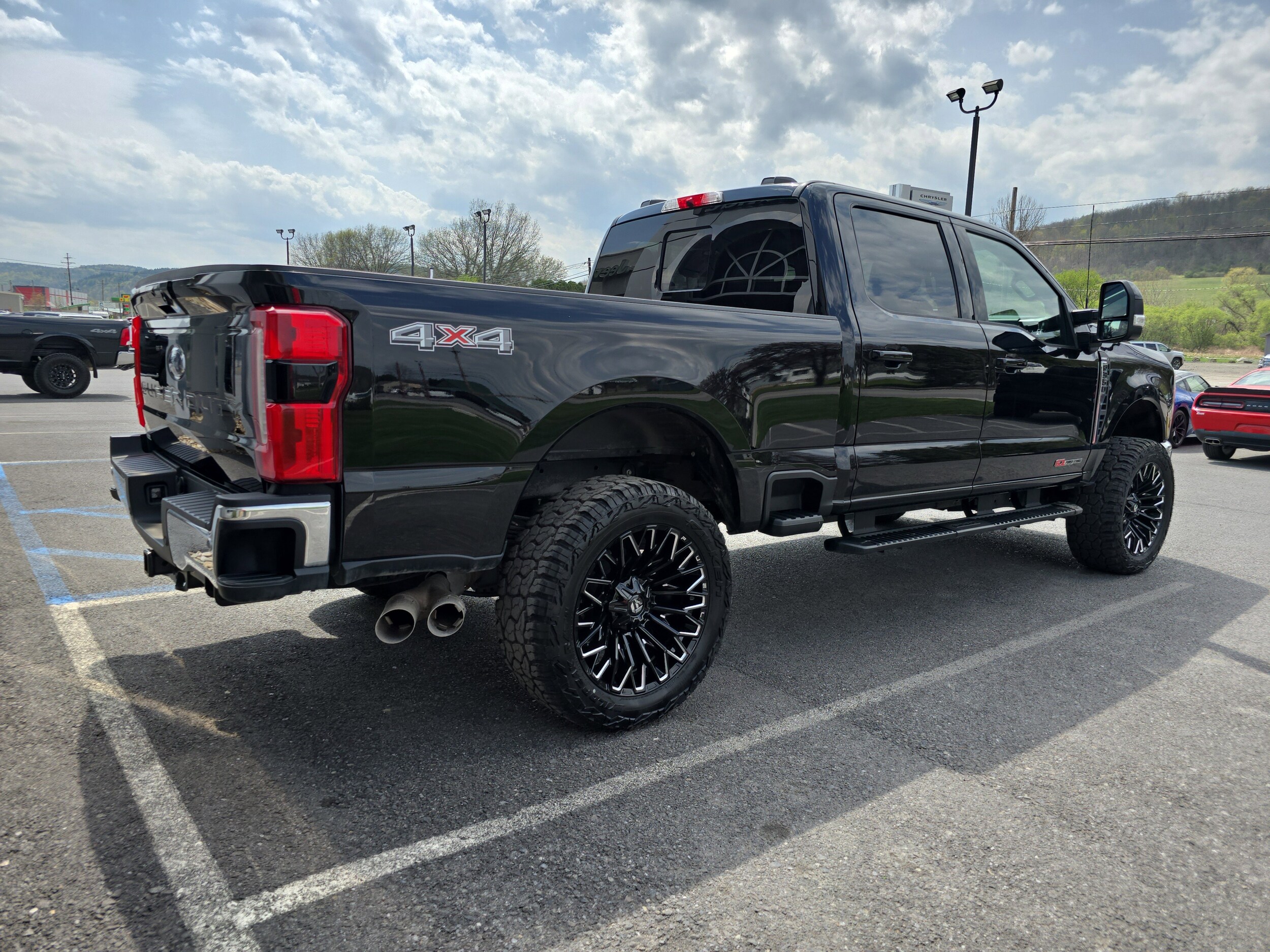 2024 Ford F-350 Lariat photo 3