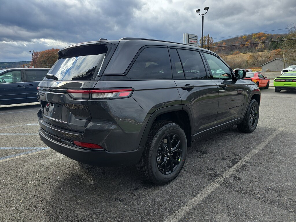 New 2025 Jeep Grand Cherokee ALTITUDE X 4X4 Sport Utility